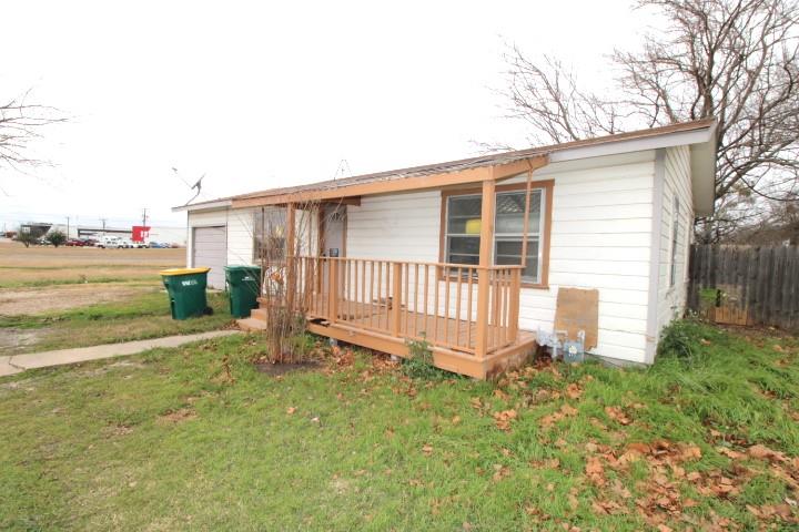 1411 W Main St, Gatesville, TX 76528