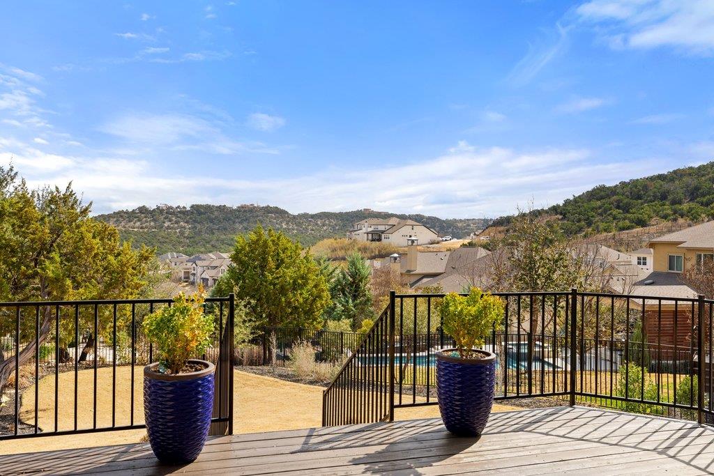 405 Baldovino Skwy, Lakeway, TX 78738