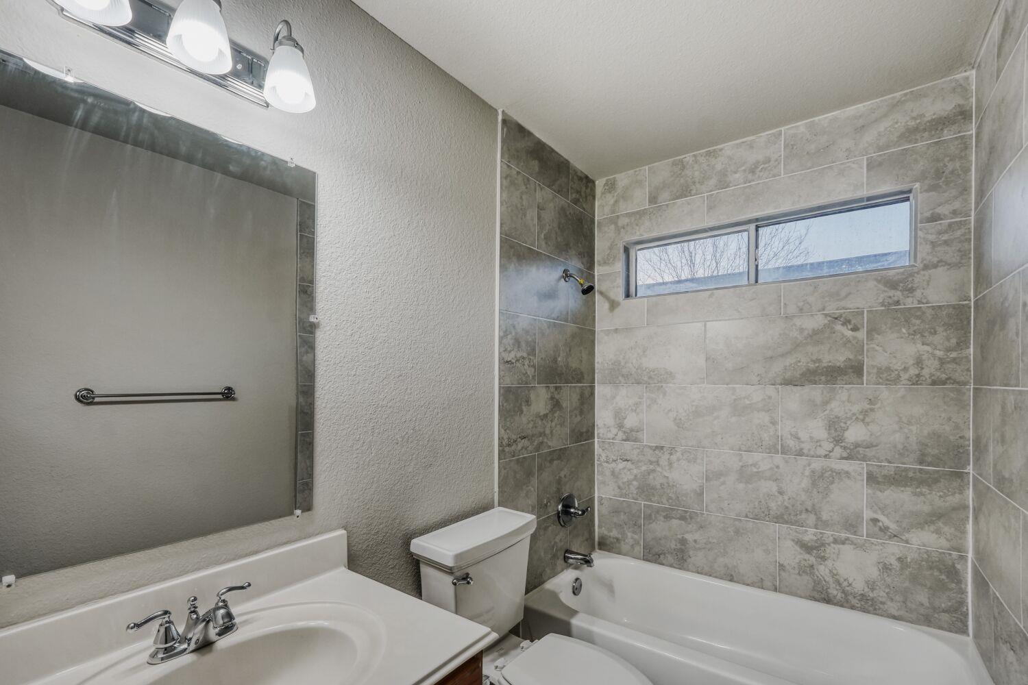 440 Zebra Dr, Kyle, TX 78640