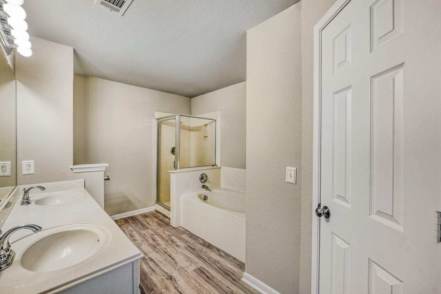 440 Zebra Dr, Kyle, TX 78640