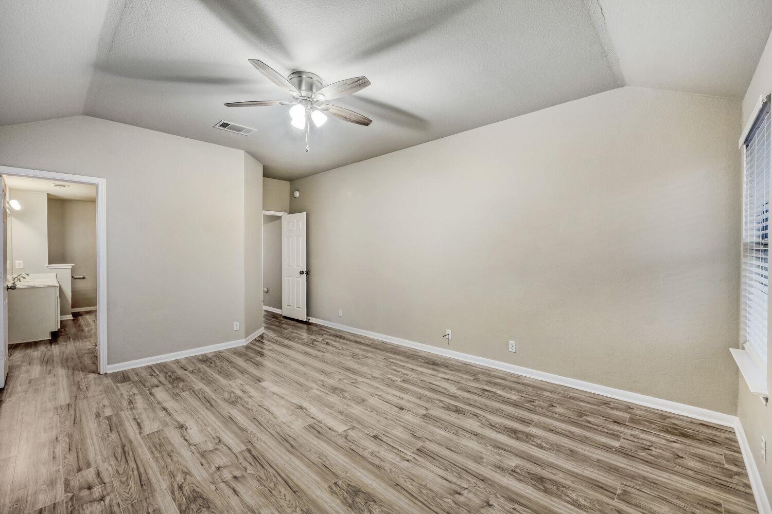 440 Zebra Dr, Kyle, TX 78640