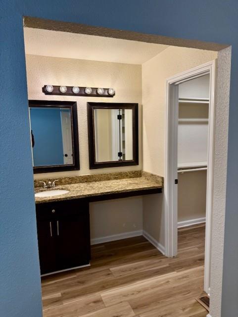 1401-A Summer Creek Dr # A, Austin, TX 78704