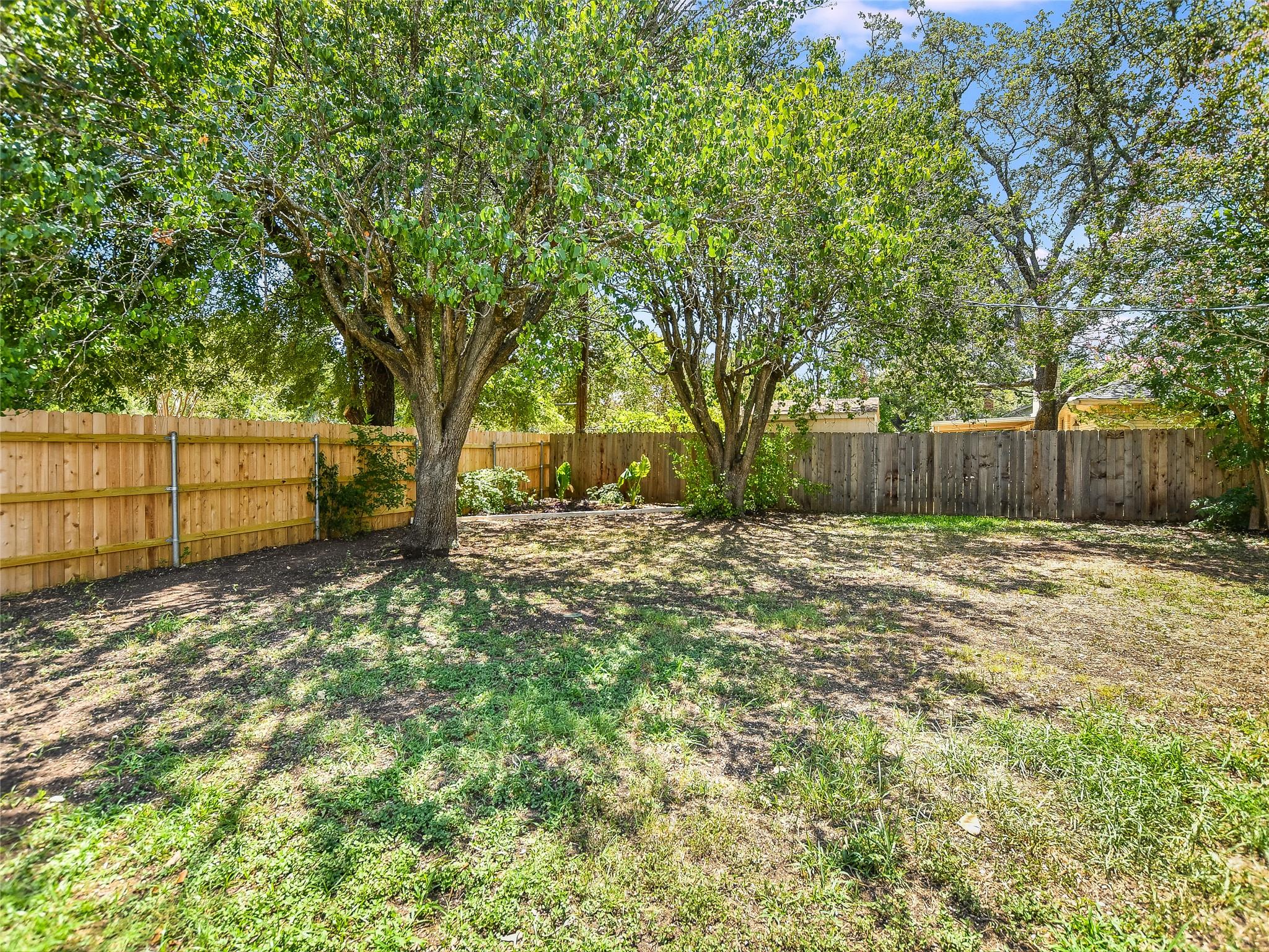 4301 Balcones Woods Dr, Austin, TX 78759