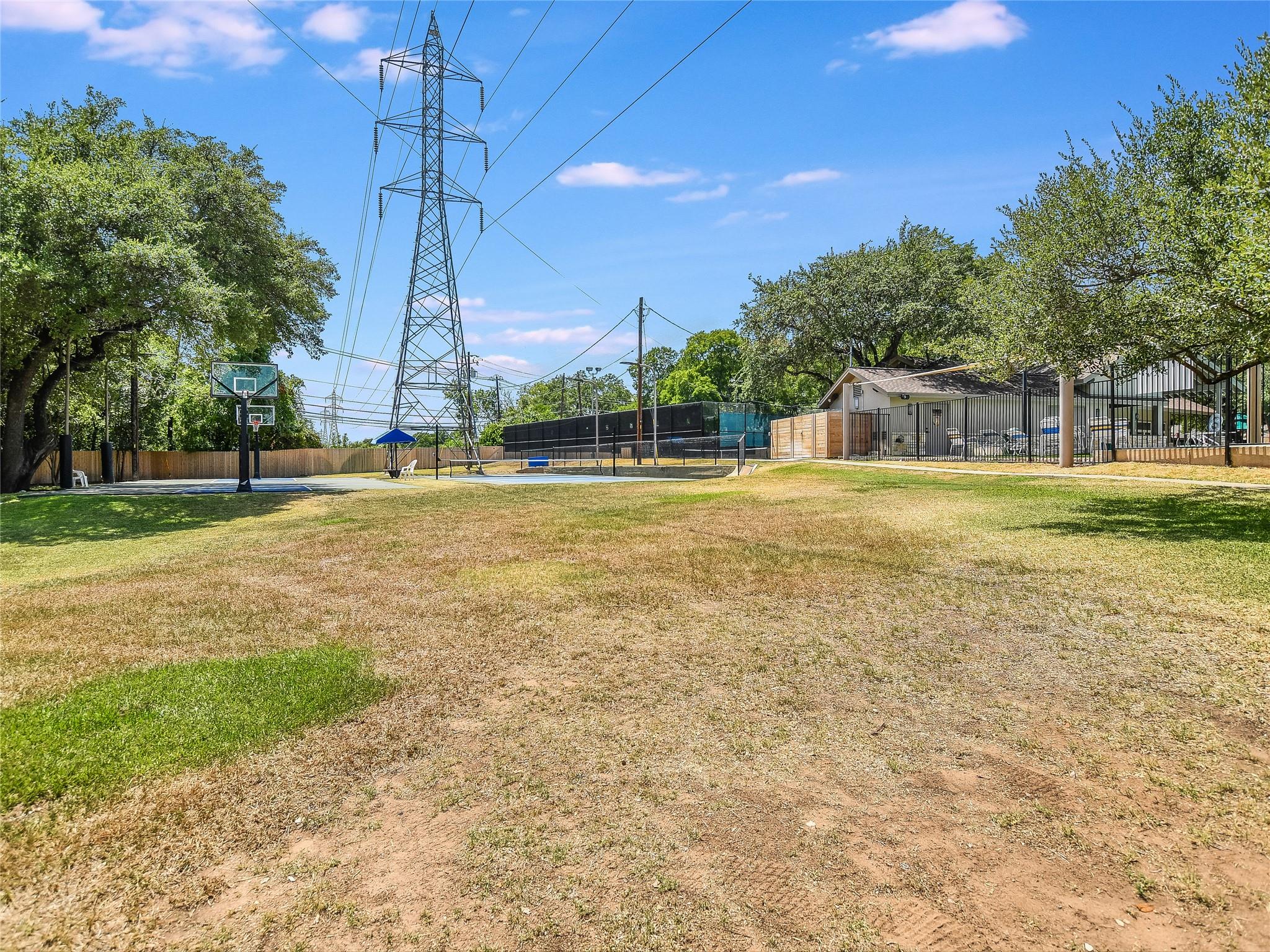 4301 Balcones Woods Dr, Austin, TX 78759