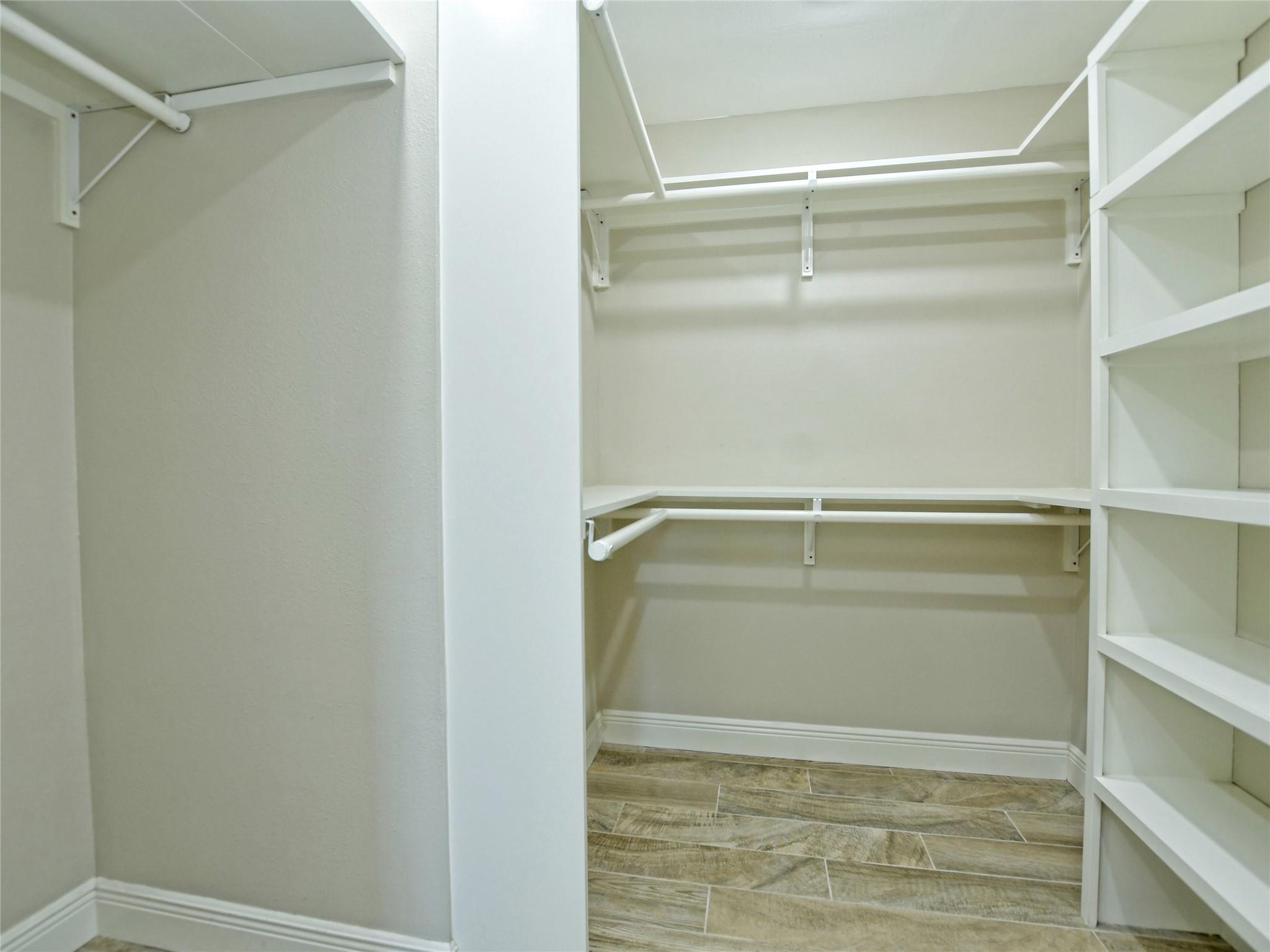 4301 Balcones Woods Dr, Austin, TX 78759