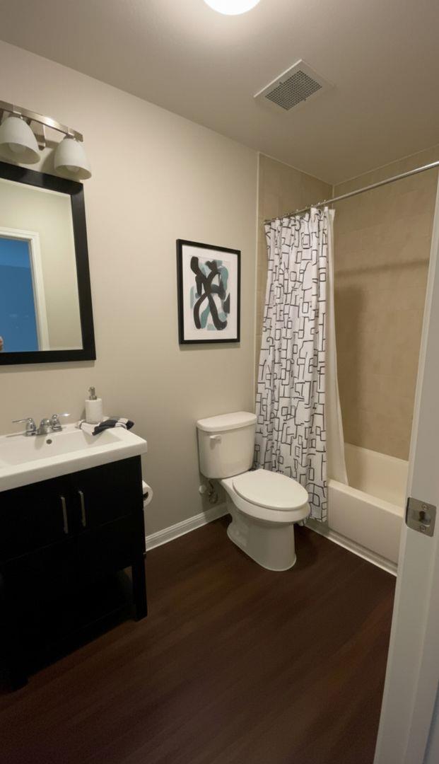 2512 Durwood St # 108, Austin, TX 78704