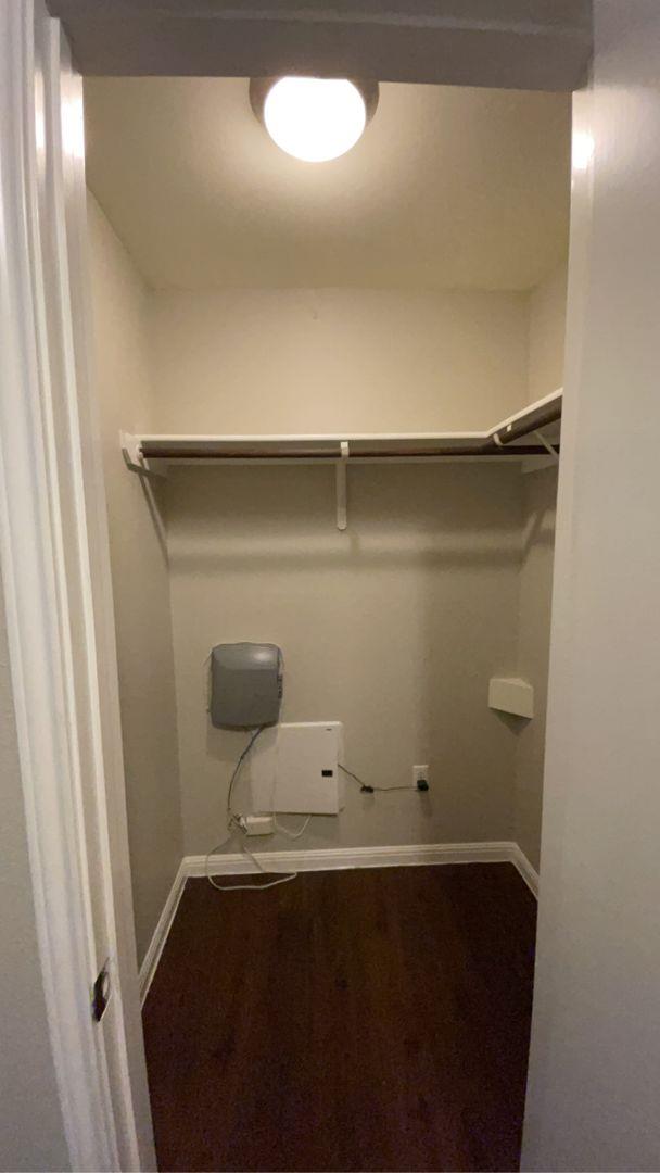 2512 Durwood St # 108, Austin, TX 78704