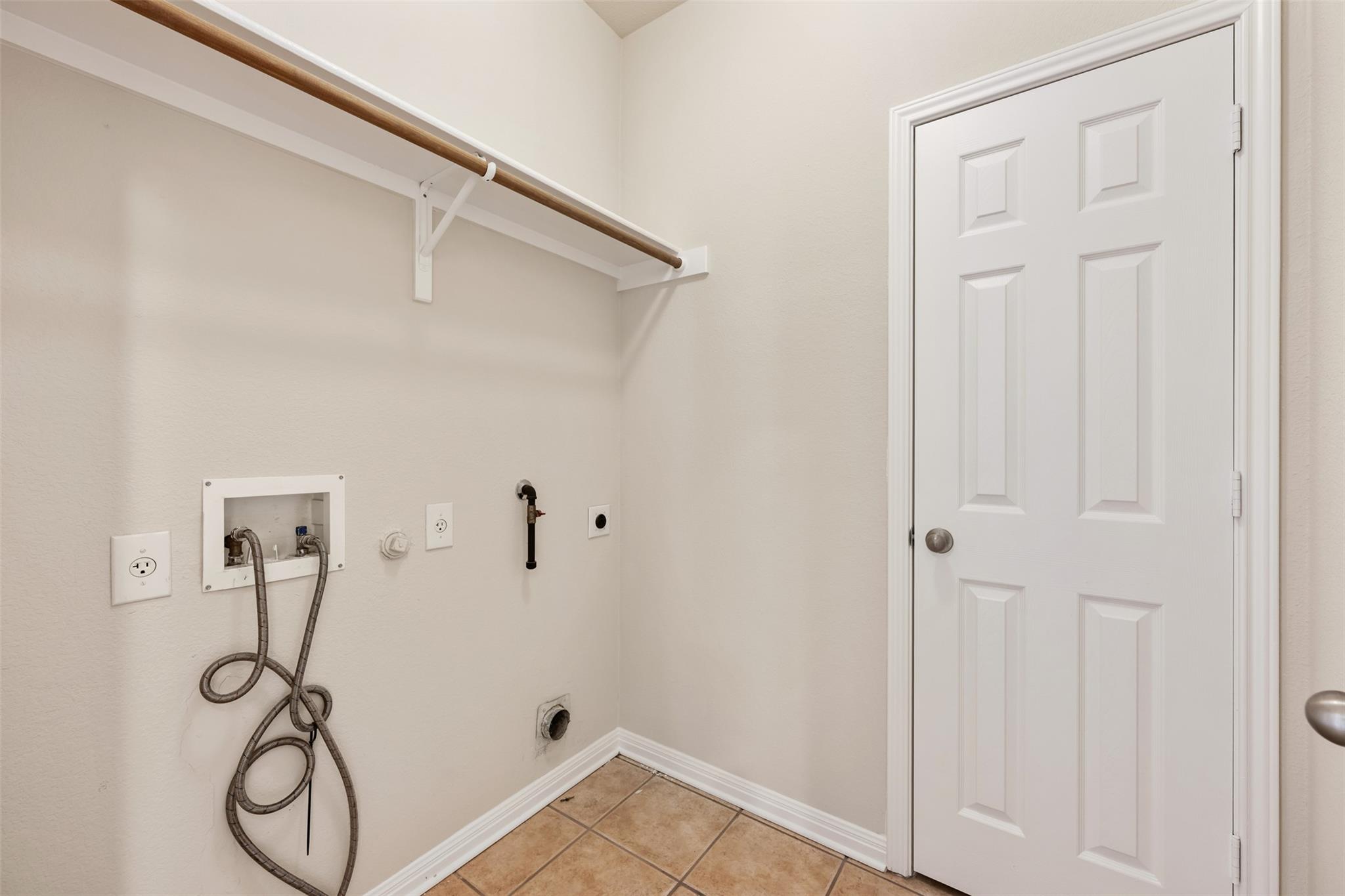 6825 Hansa Loop, Austin, TX 78739