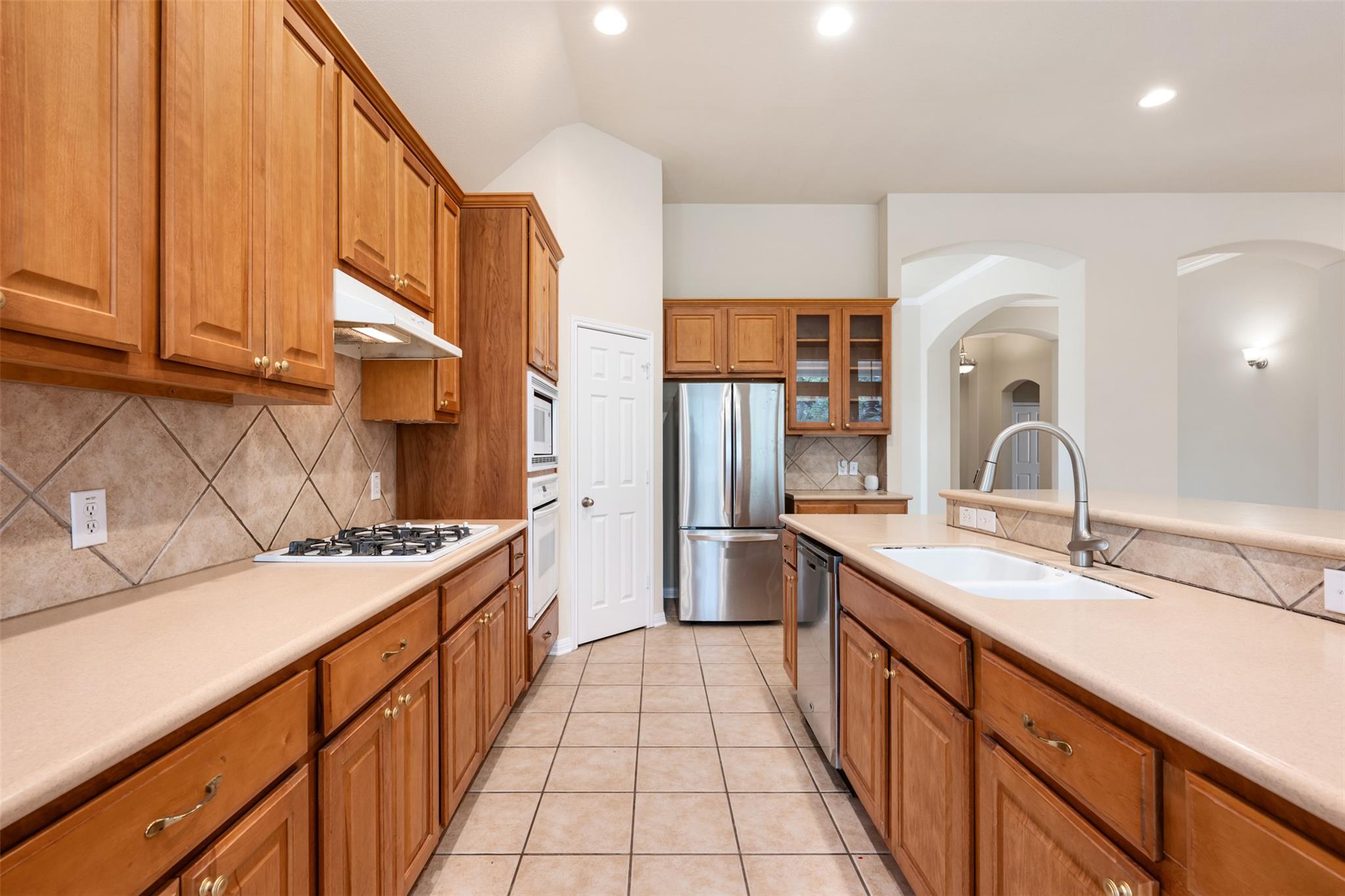 6825 Hansa Loop, Austin, TX 78739