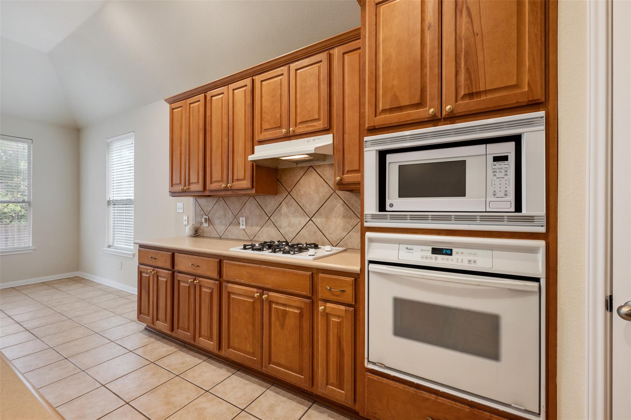 6825 Hansa Loop, Austin, TX 78739