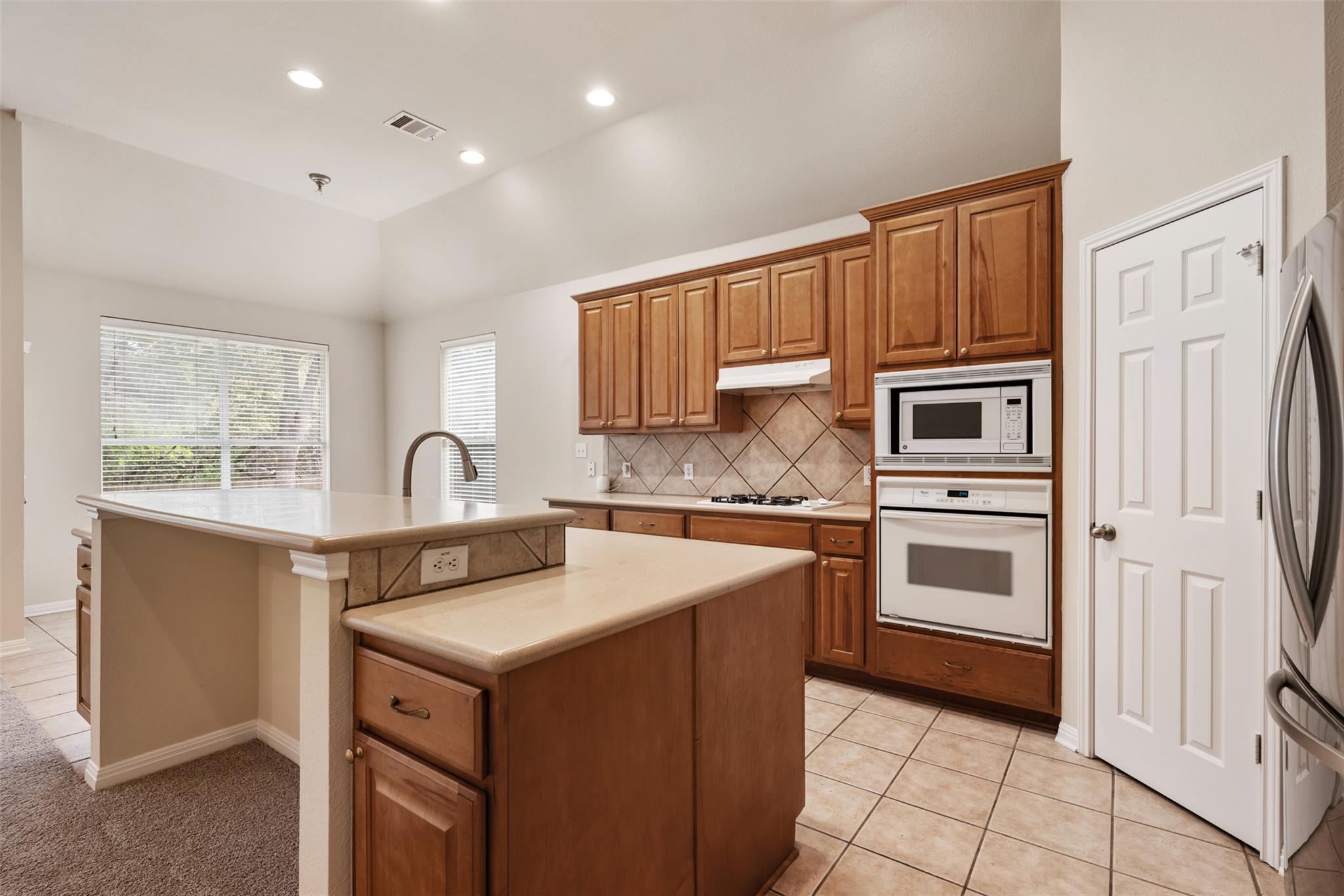 6825 Hansa Loop, Austin, TX 78739