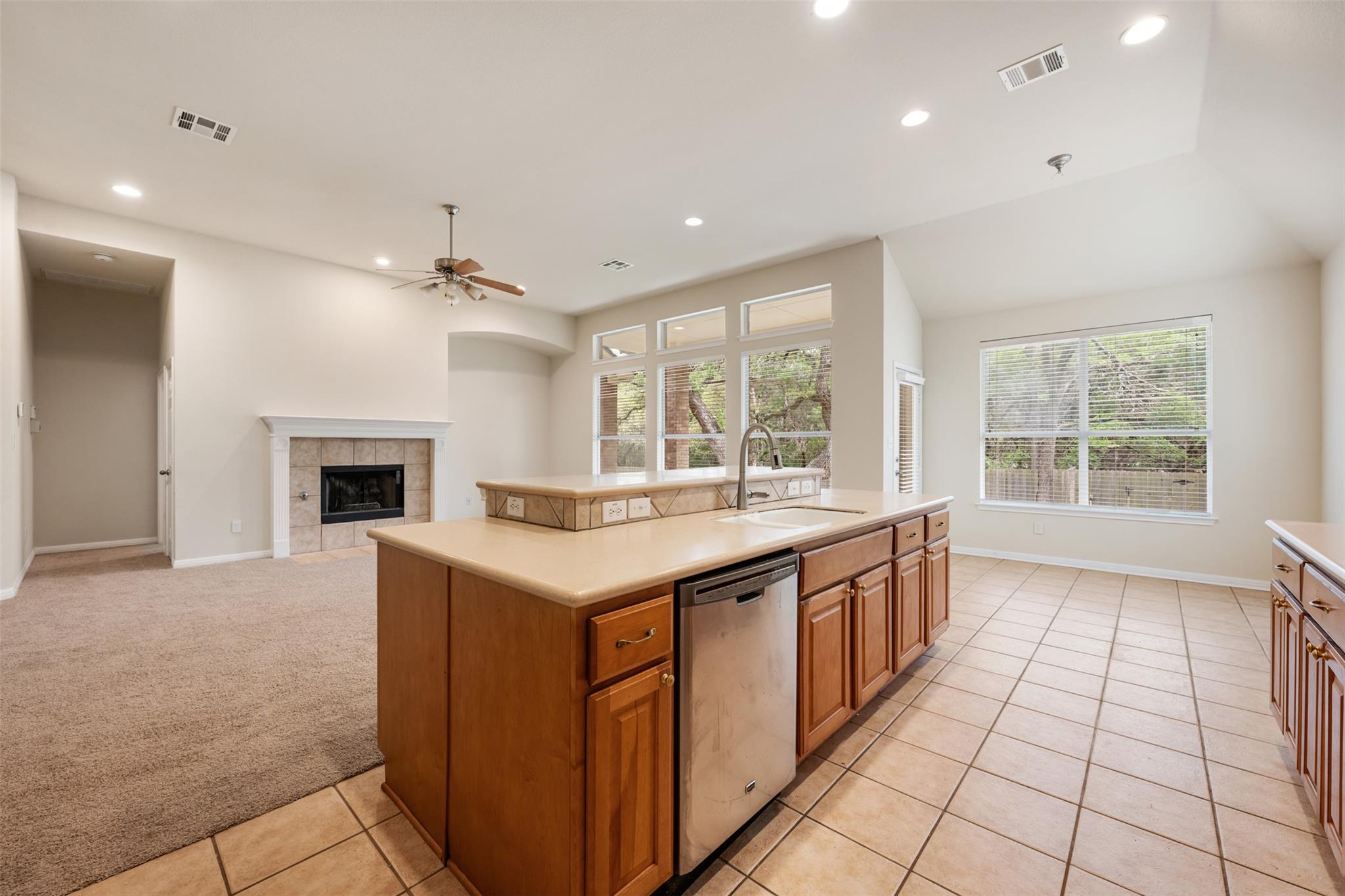 6825 Hansa Loop, Austin, TX 78739