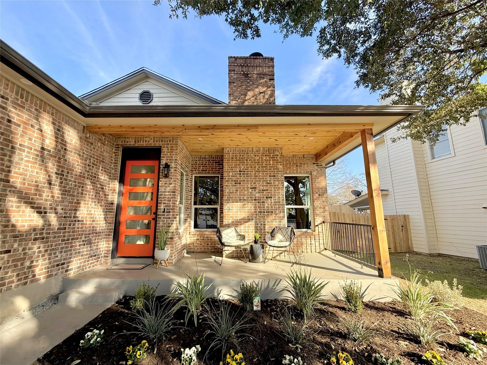 10217 Lindshire Ln, Austin, TX 78748