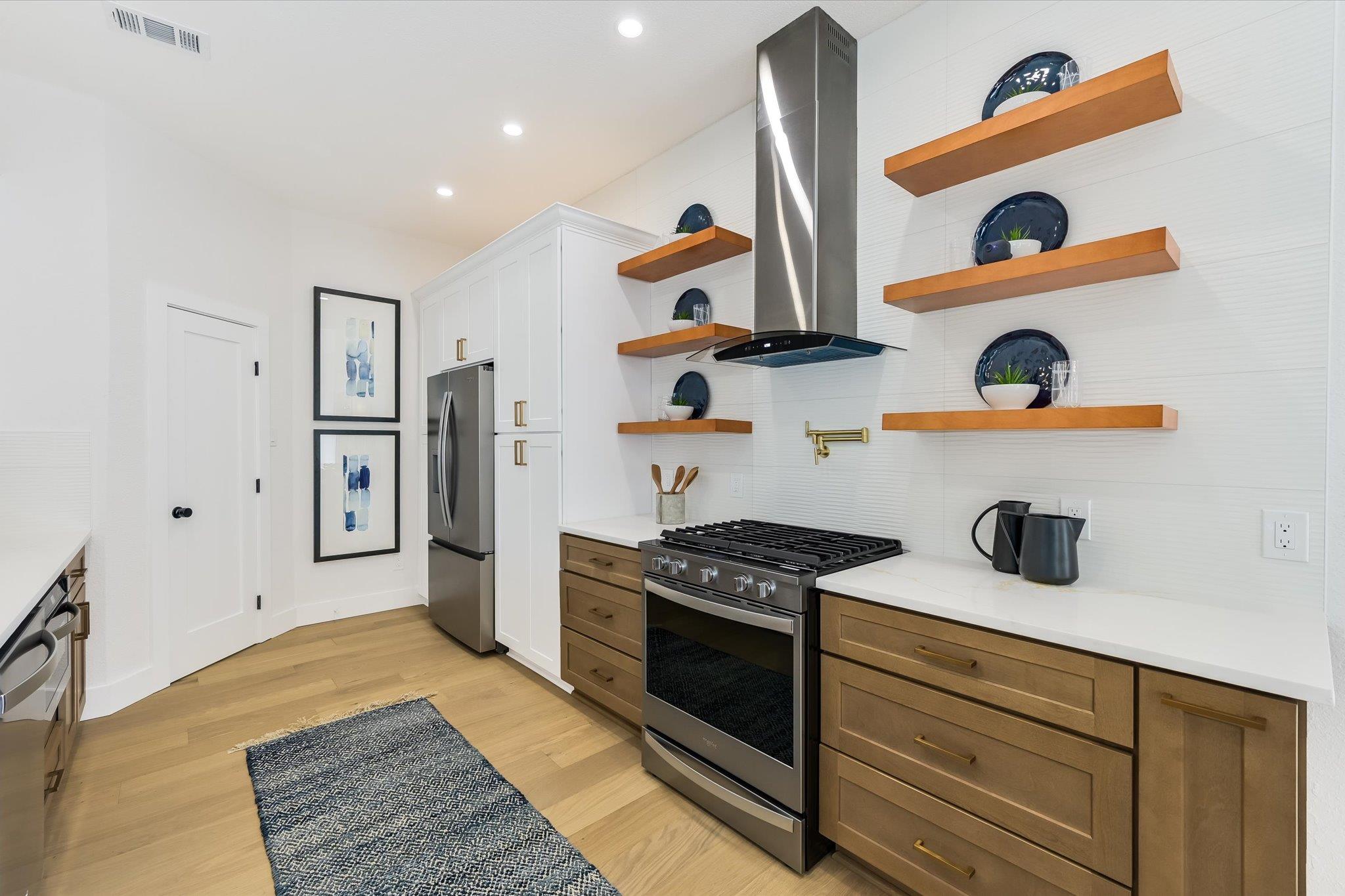 10217 Lindshire Ln, Austin, TX 78748