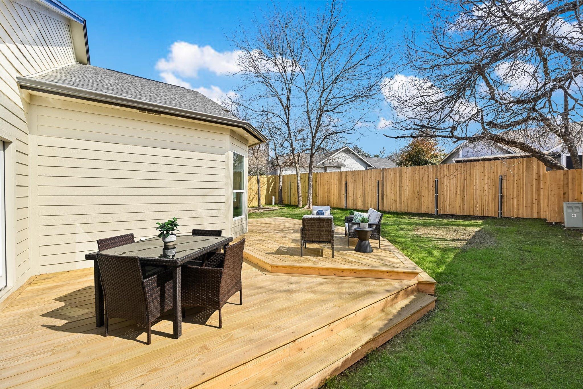 10217 Lindshire Ln, Austin, TX 78748