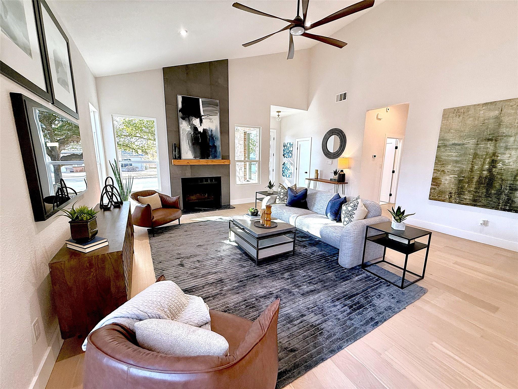 10217 Lindshire Ln, Austin, TX 78748