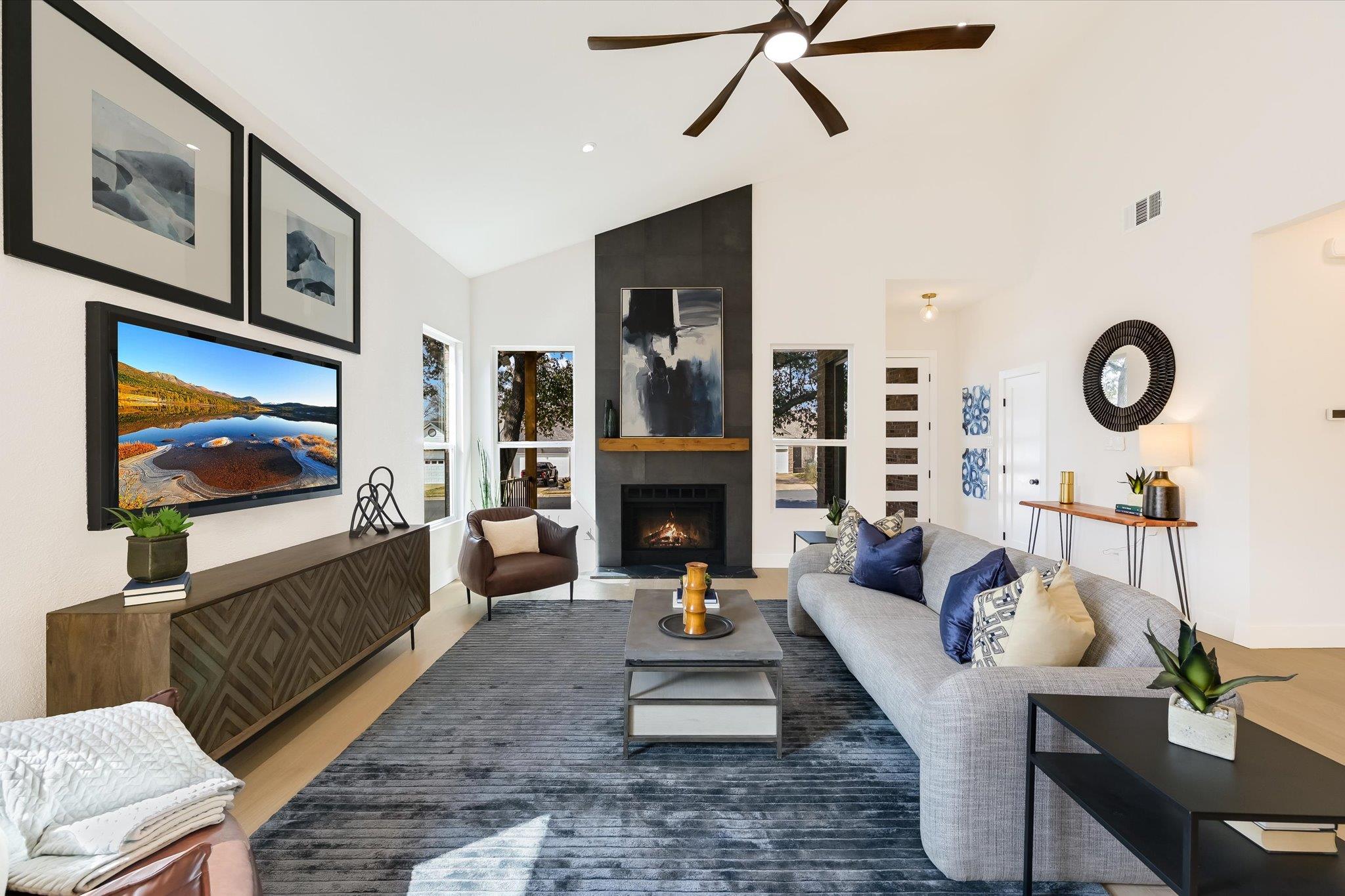 10217 Lindshire Ln, Austin, TX 78748