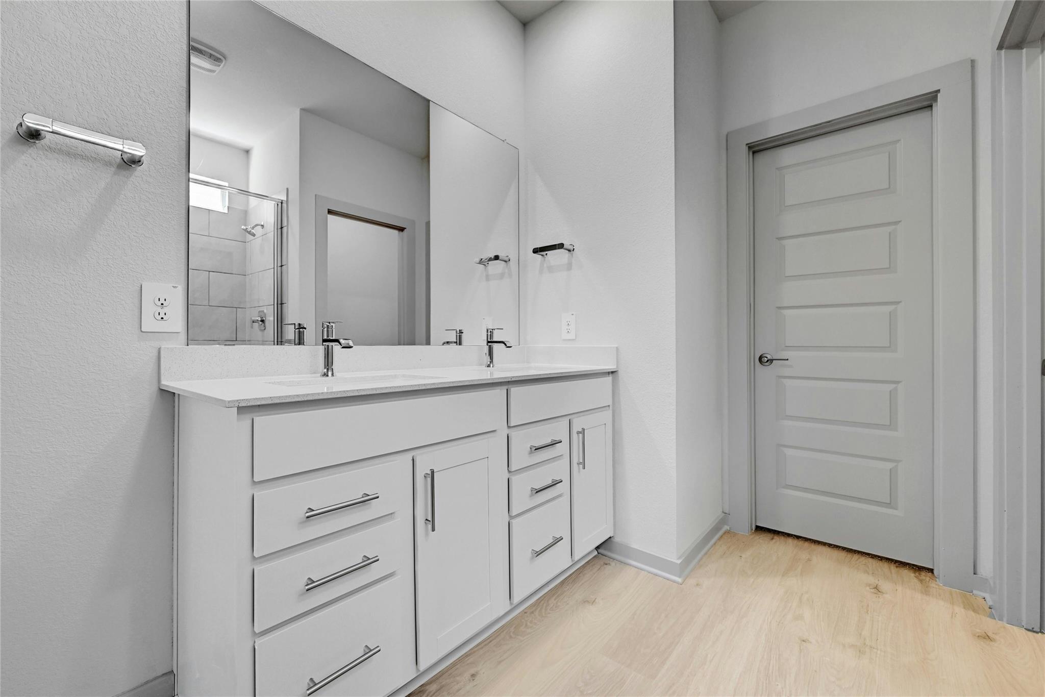 121 NEW HAVEN St, San Marcos, TX 78666