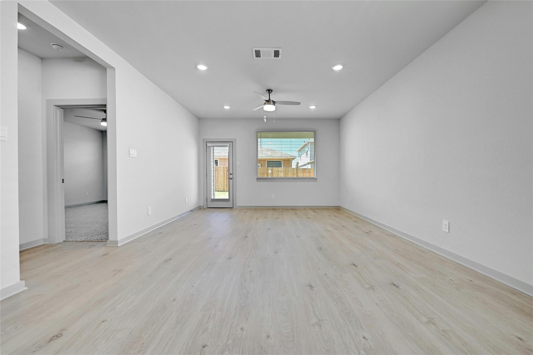 121 NEW HAVEN St, San Marcos, TX 78666