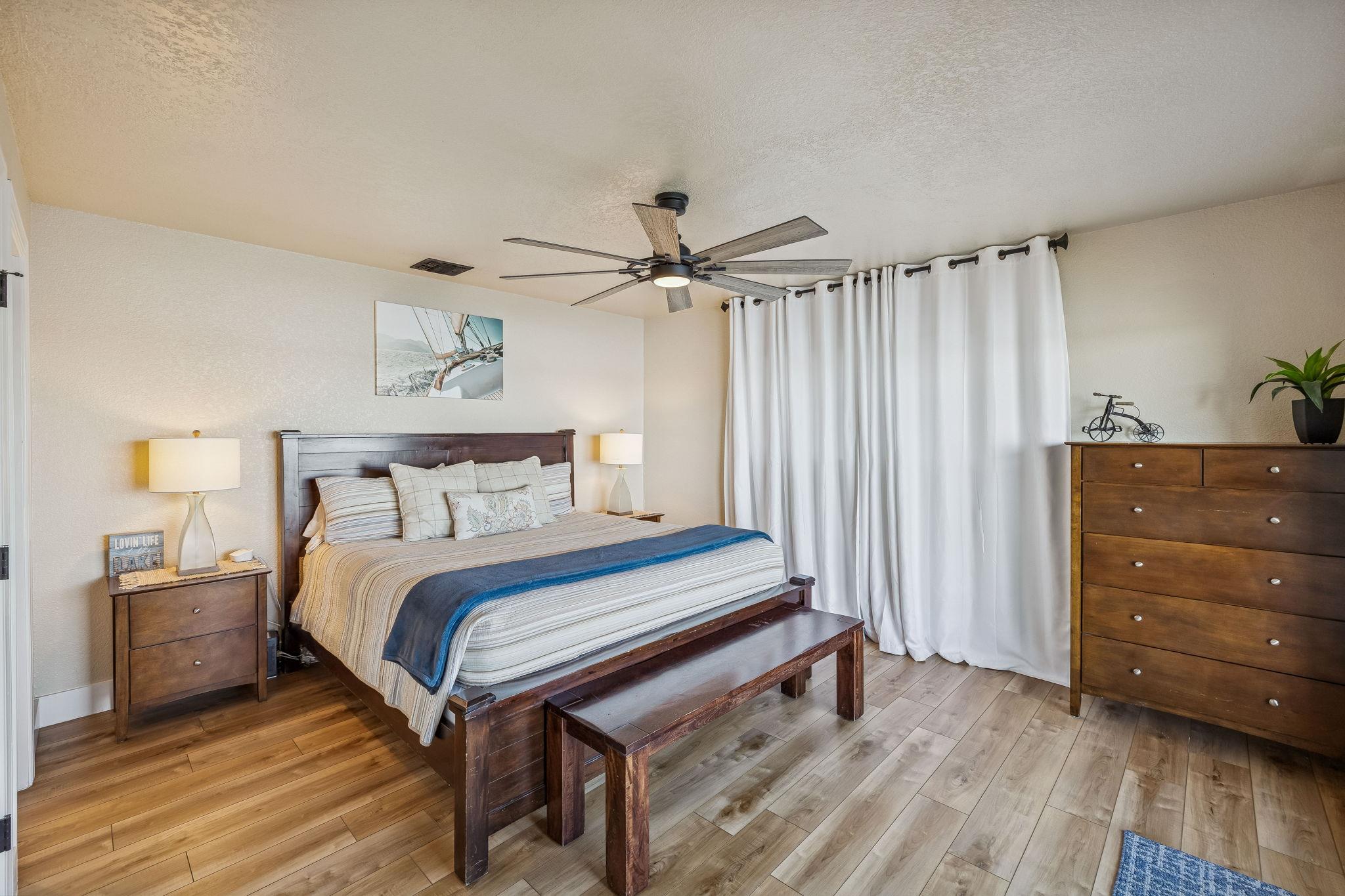 1335 Larson Dr, Canyon Lake, TX 78133