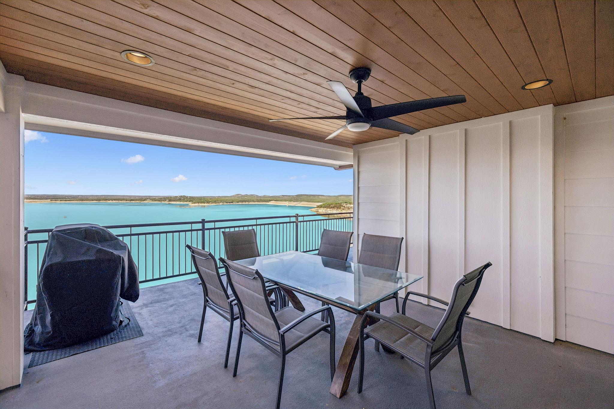 1335 Larson Dr, Canyon Lake, TX 78133