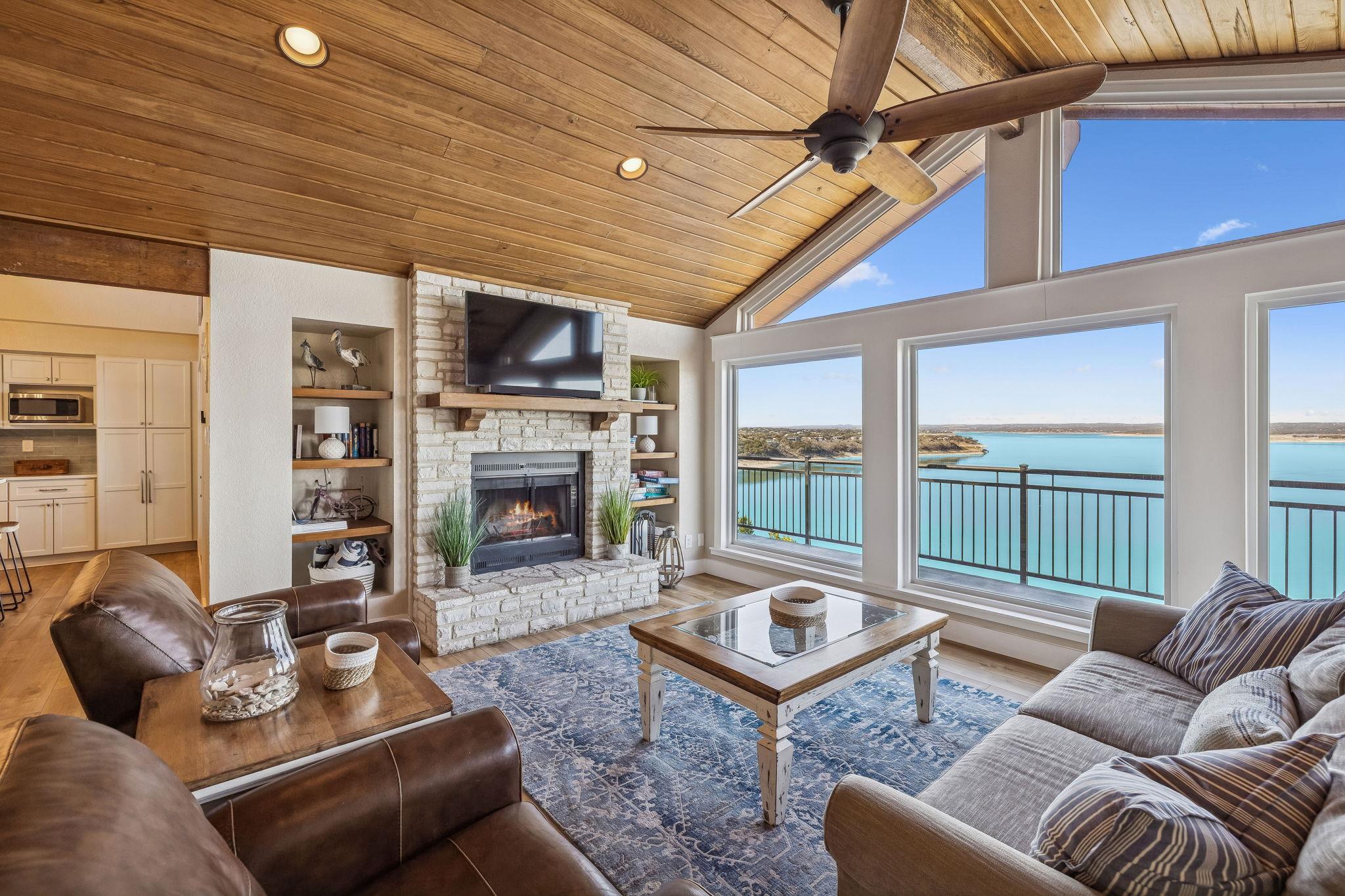 1335 Larson Dr, Canyon Lake, TX 78133