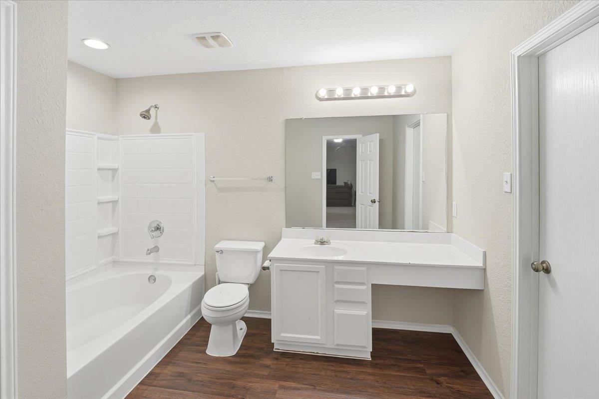 13321 Coomes Dr, Del Valle, TX 78617