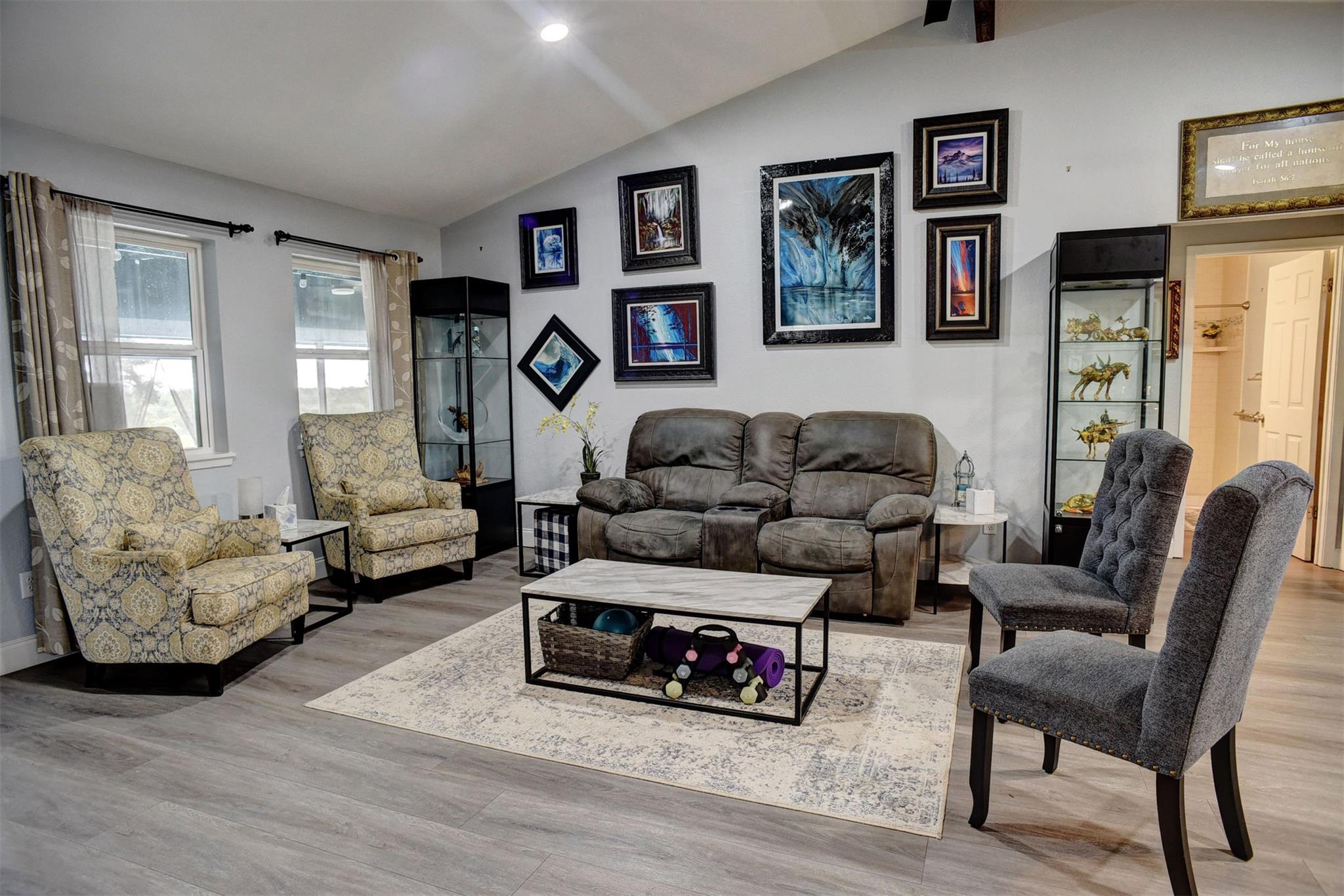 569 McAllister Rd, Bastrop, TX 78602