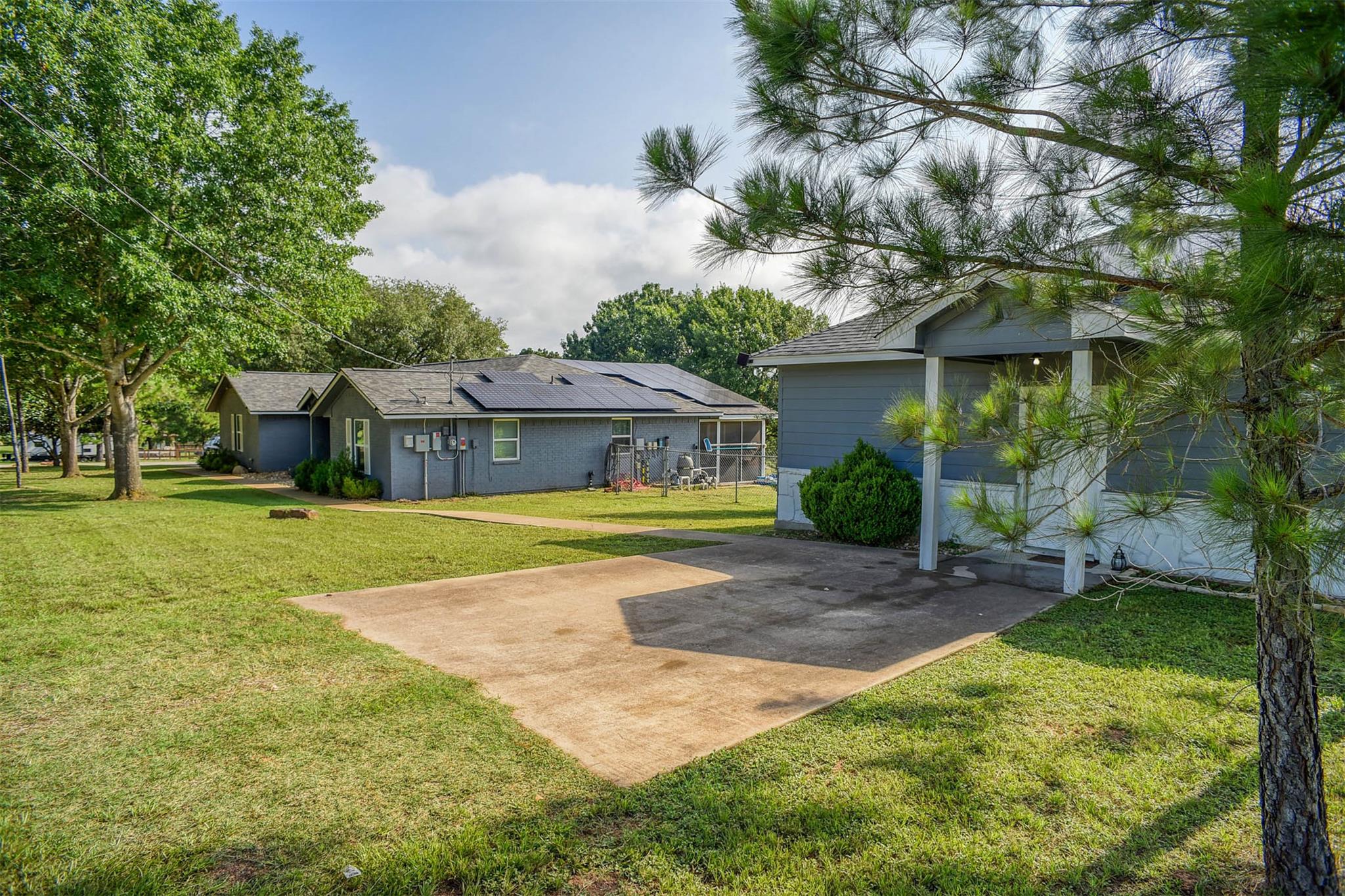 569 McAllister Rd, Bastrop, TX 78602