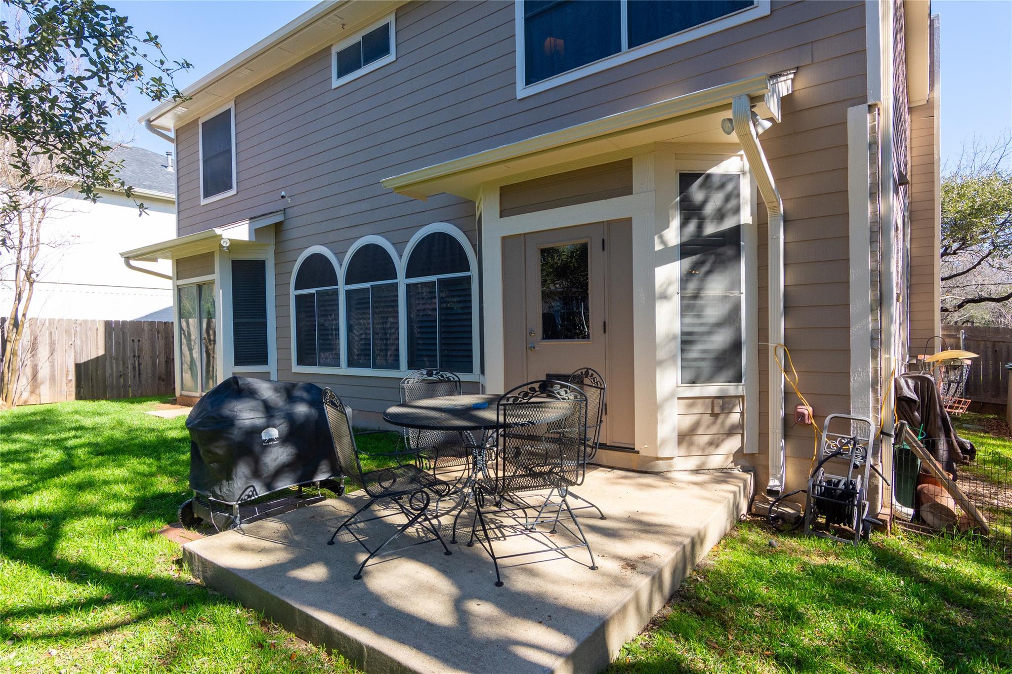 5609 Magee Bnd, Austin, TX 78749