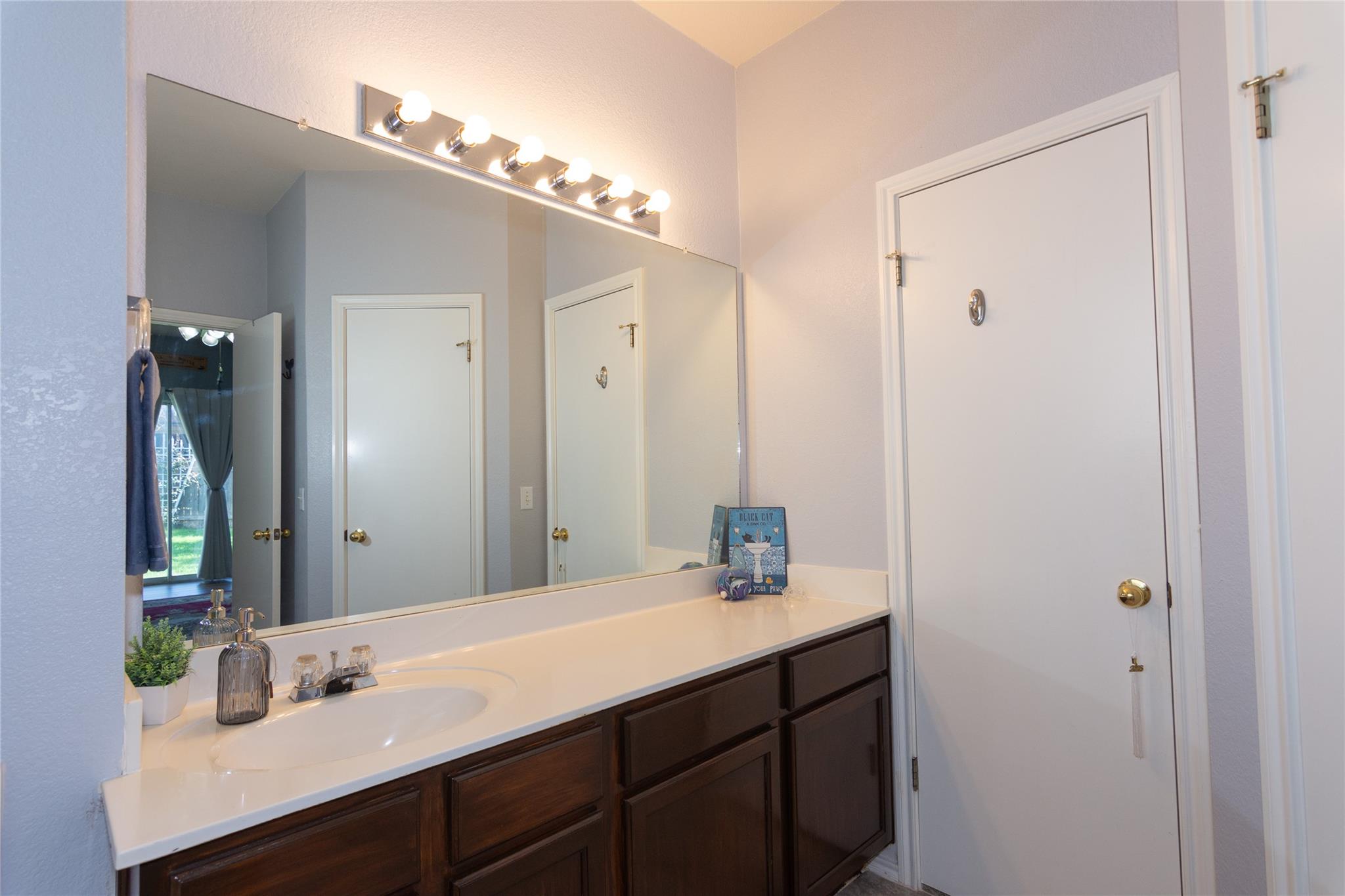 5609 Magee Bnd, Austin, TX 78749