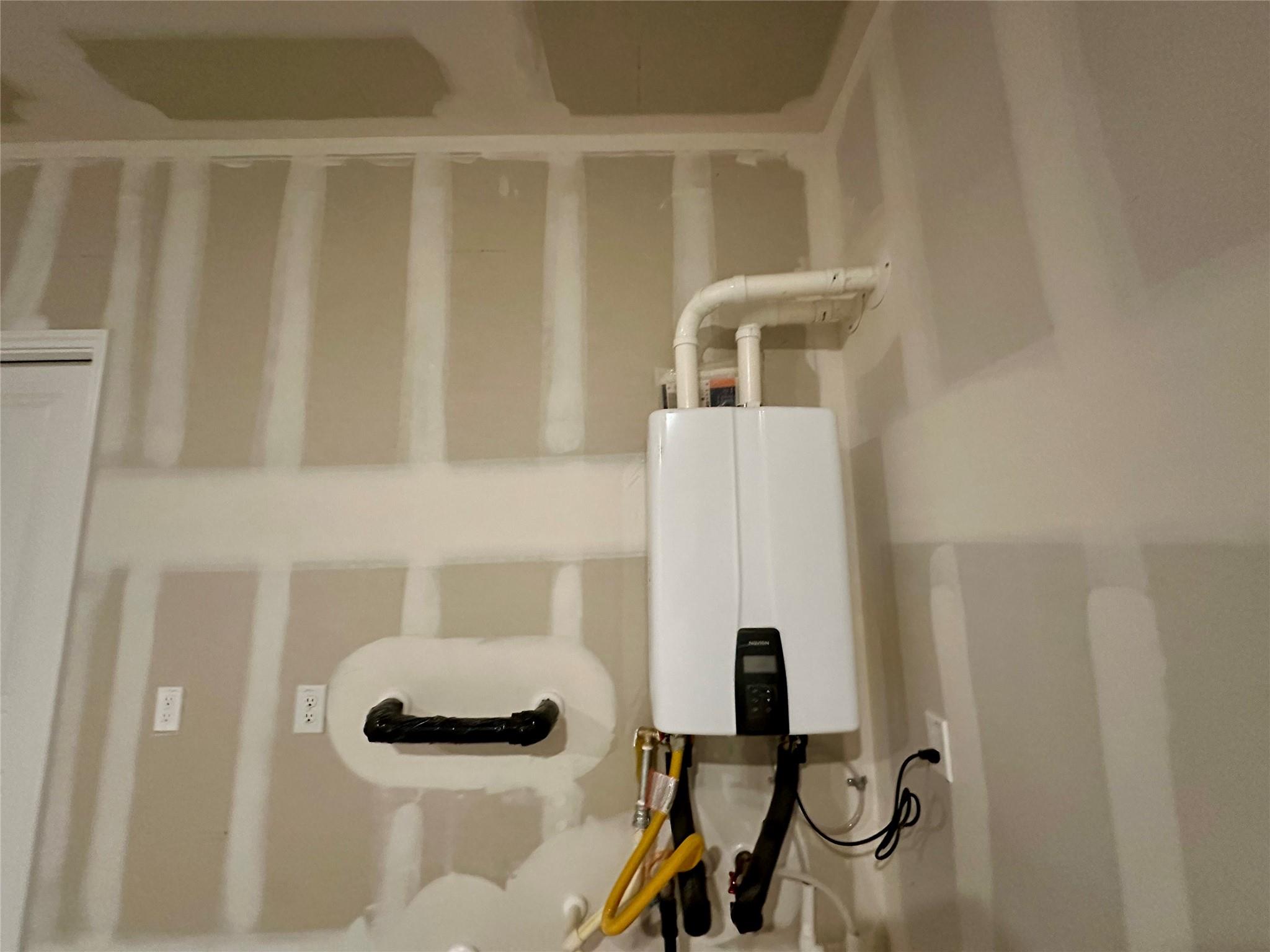 380 Young St, Buda, TX 78610