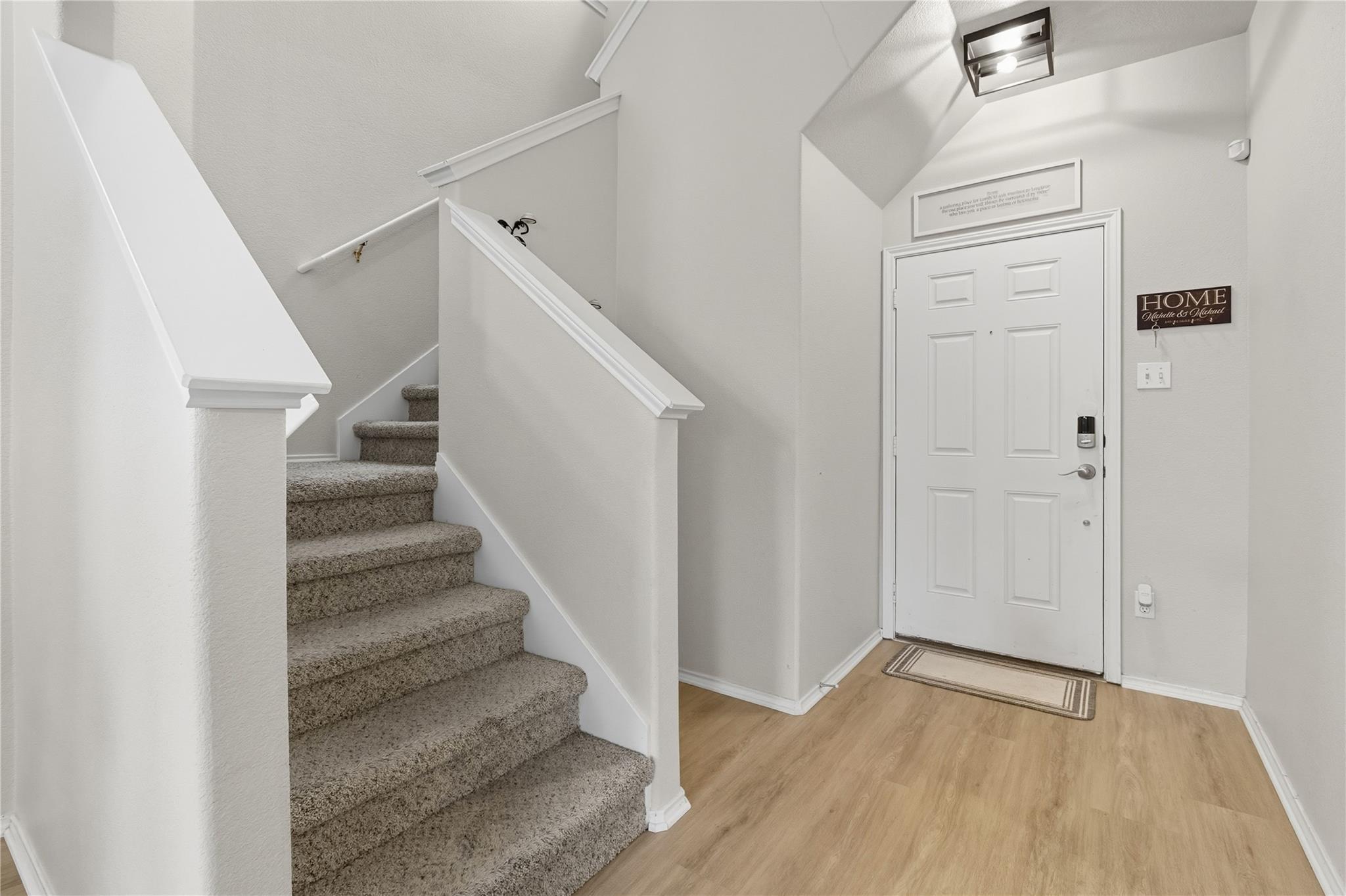 381 Bloomsbury Dr, Kyle, TX 78640