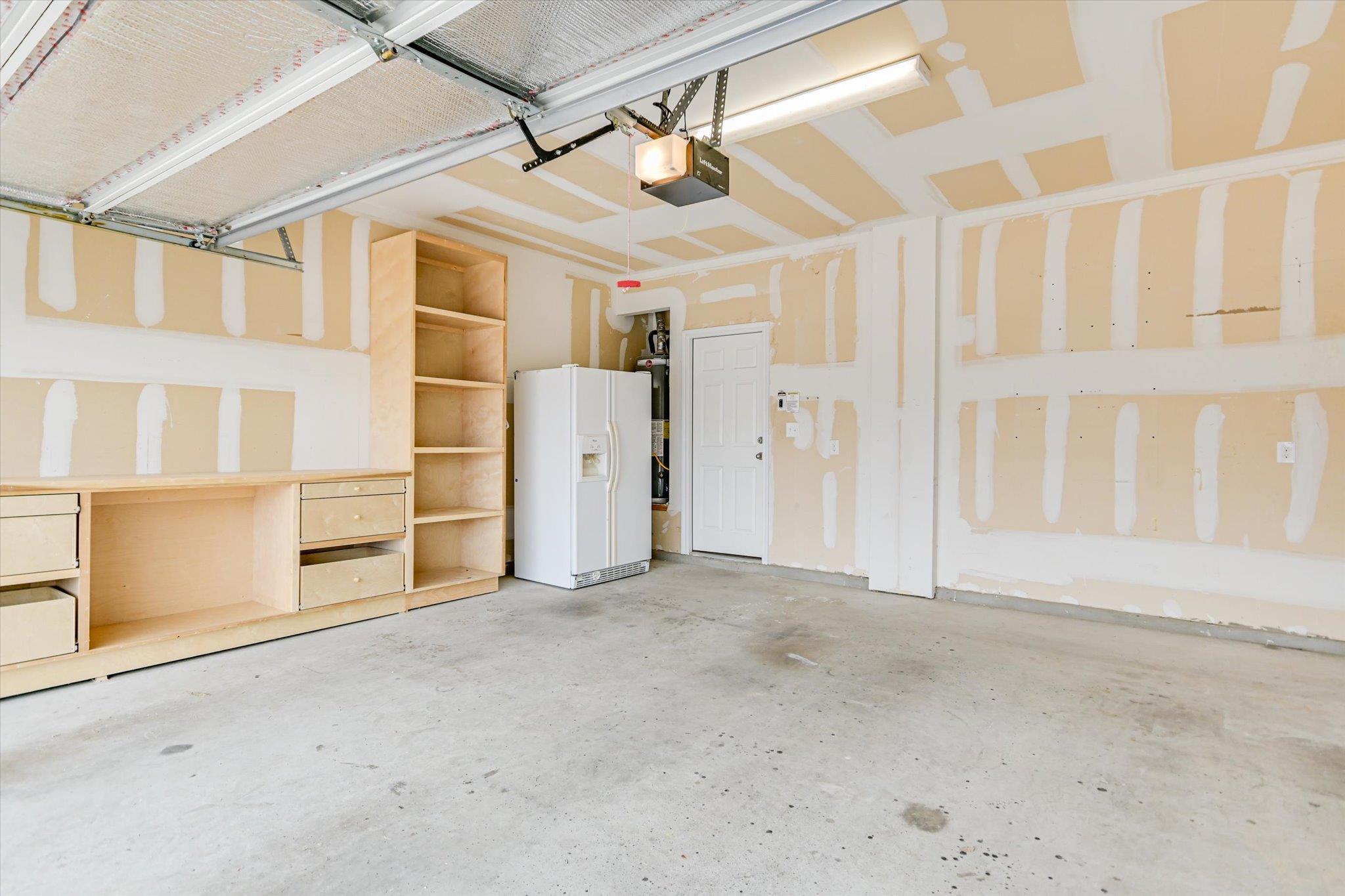 8033 Massa Dr, Round Rock, TX 78665