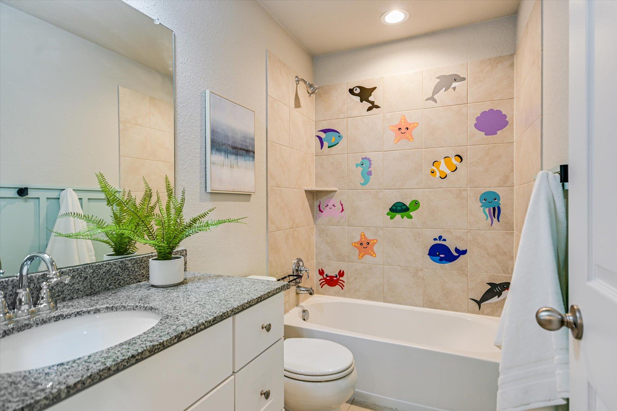 8033 Massa Dr, Round Rock, TX 78665