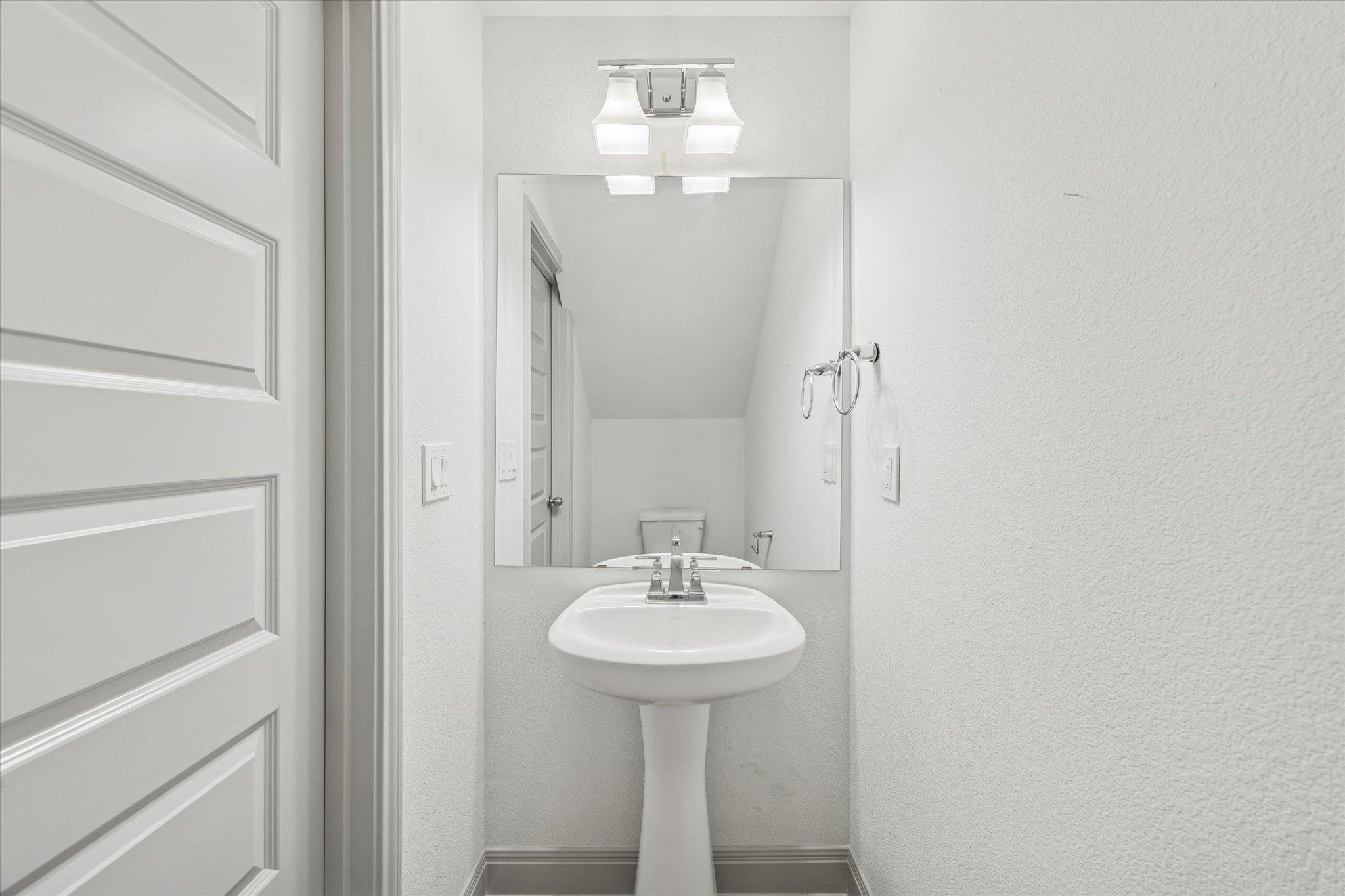 18812 Nicklaus Dr, Point Venture, TX 78645