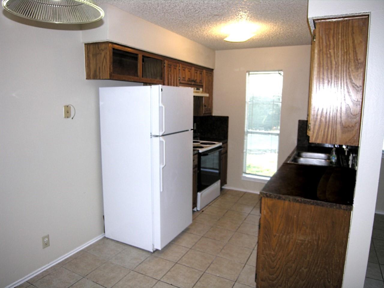 21513 Coyote Trl # B, Lago Vista, TX 78645