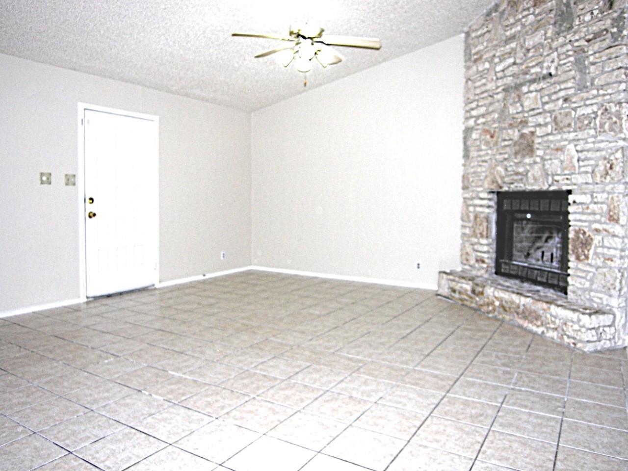 21513 Coyote Trl # B, Lago Vista, TX 78645