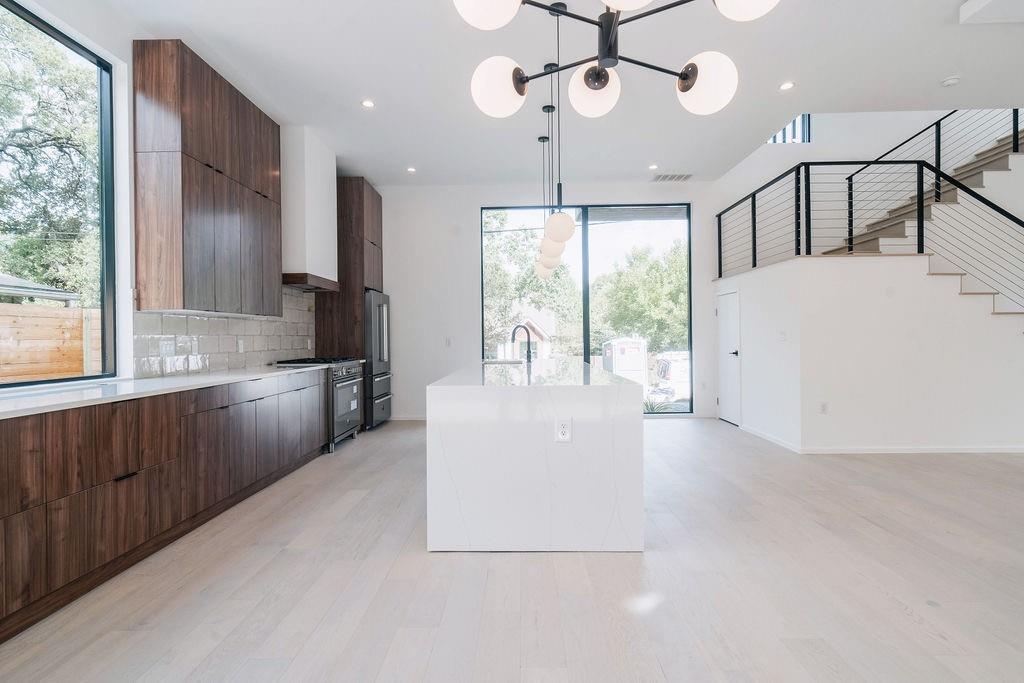 2411 Winsted Ln # 1, Austin, TX 78703