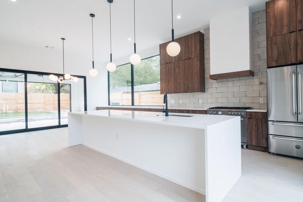 2411 Winsted Ln # 1, Austin, TX 78703