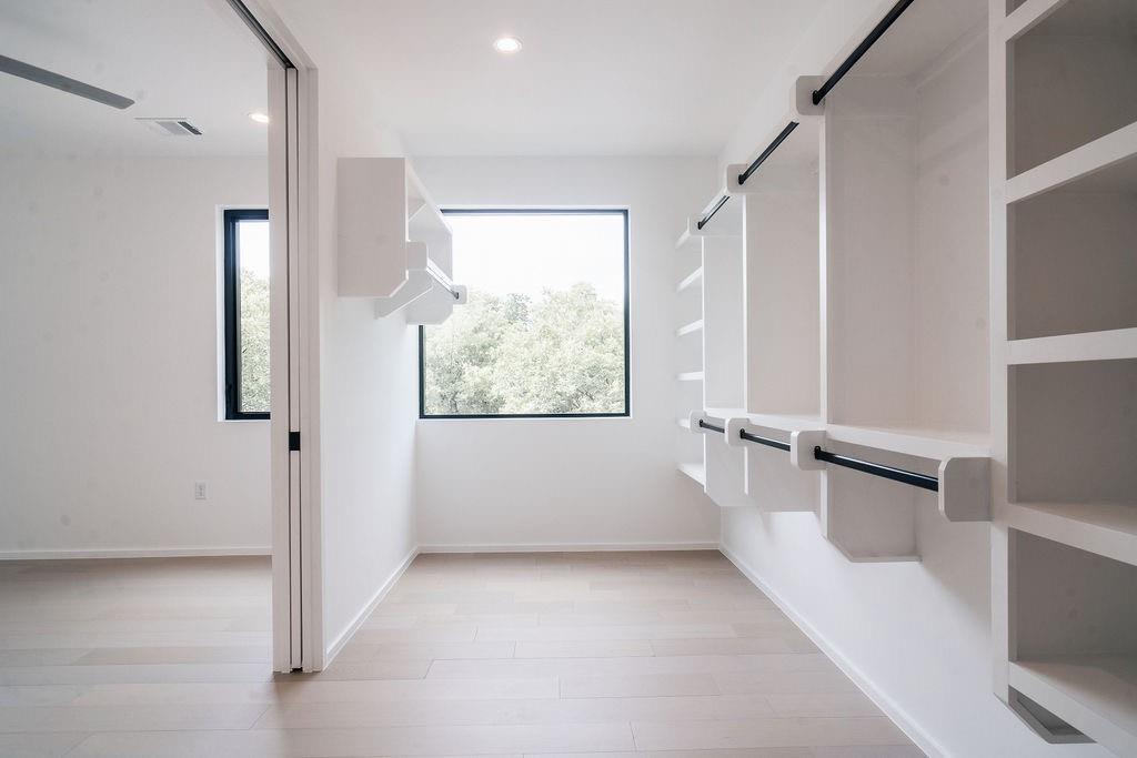 2411 Winsted Ln # 1, Austin, TX 78703