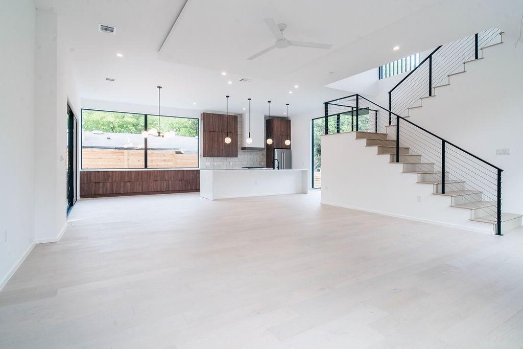 2411 Winsted Ln # 1, Austin, TX 78703