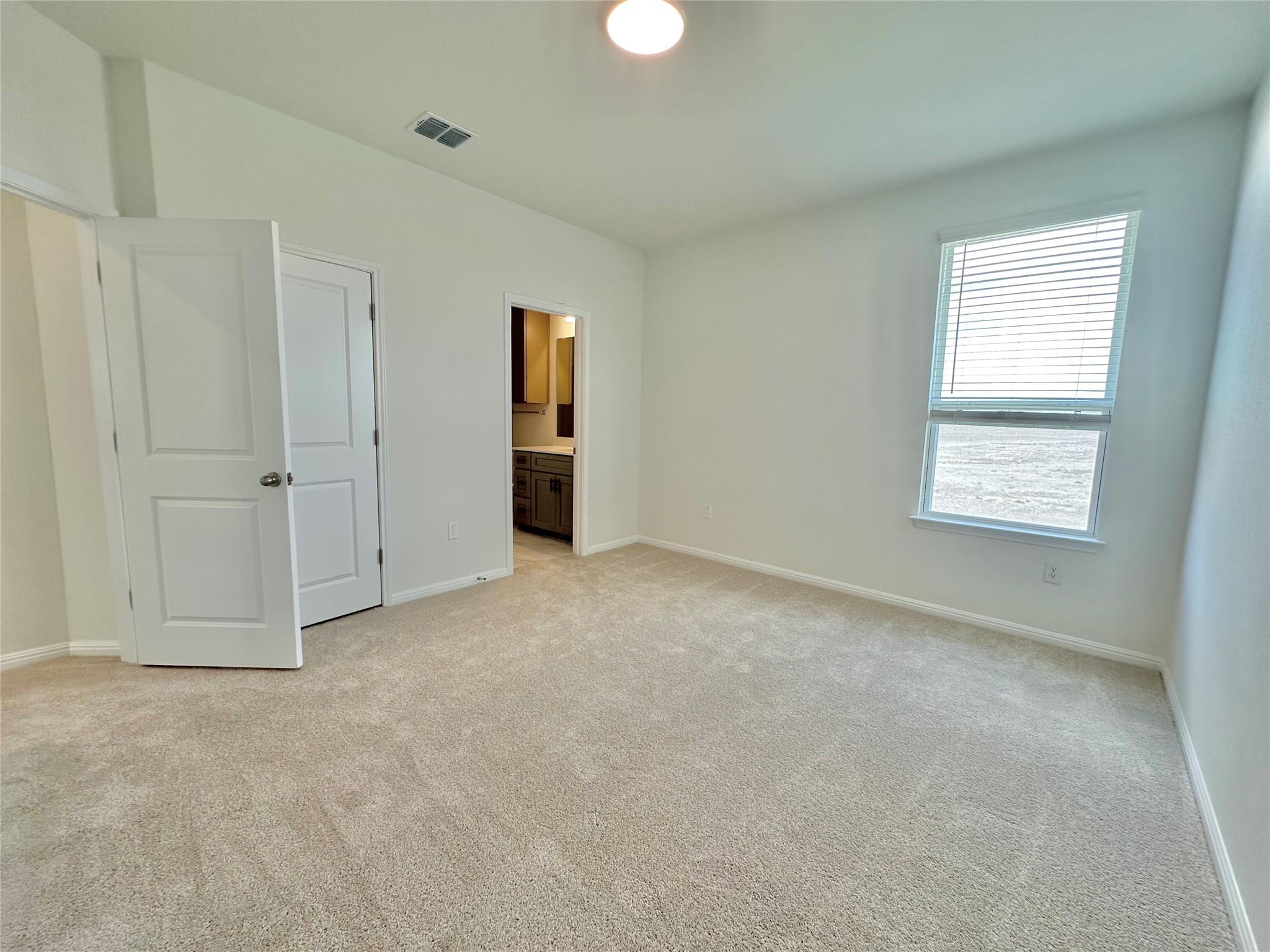 404 Young St, Buda, TX 78610