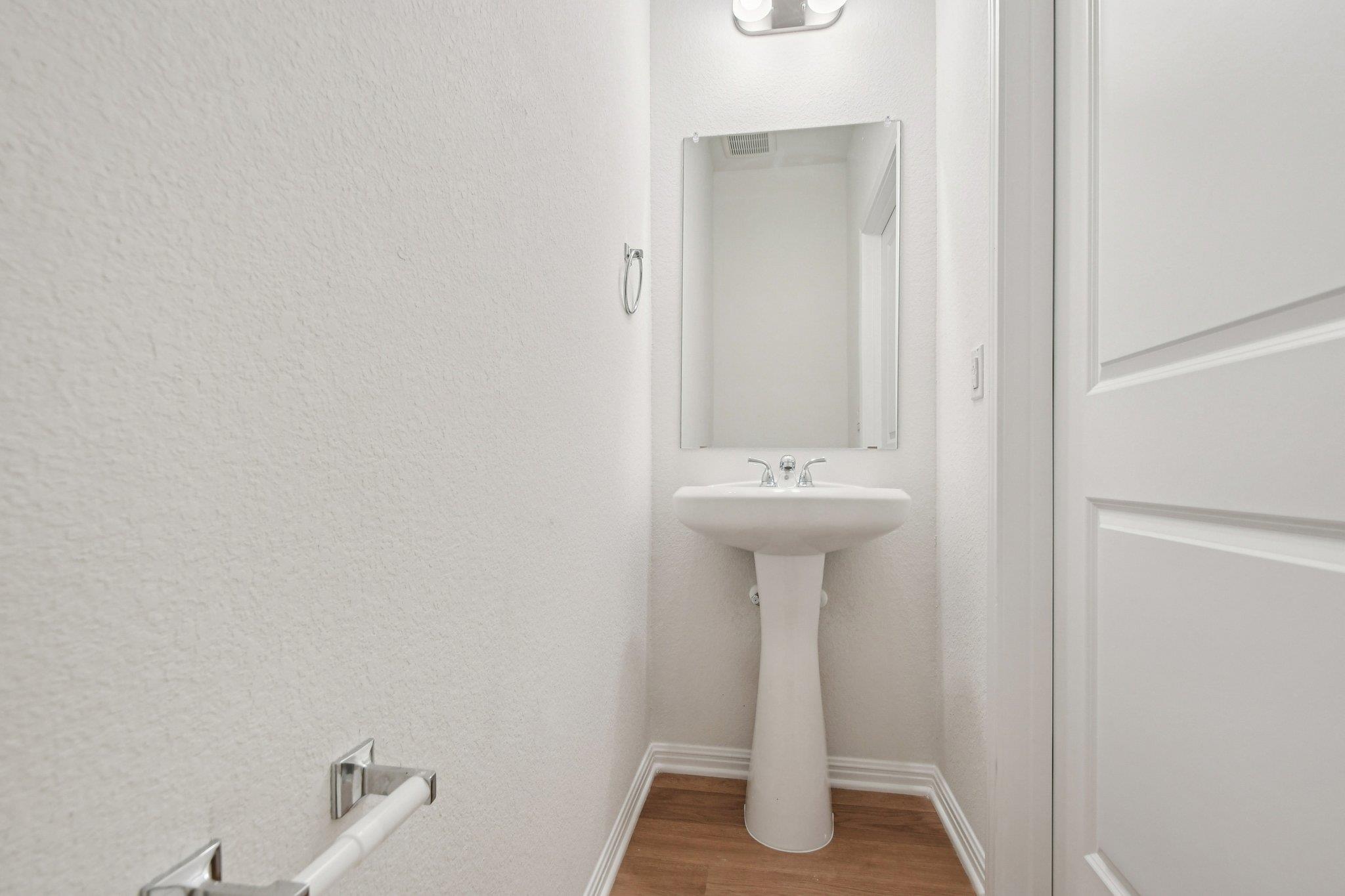 404 Young St, Buda, TX 78610