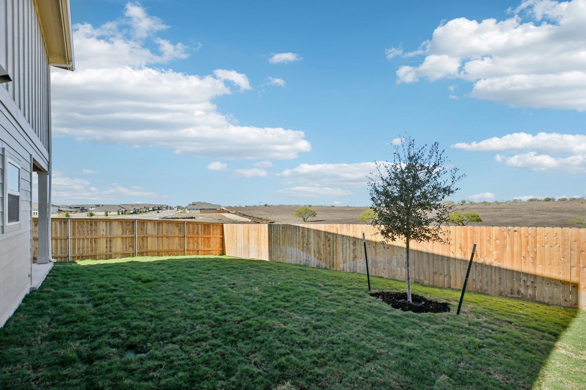 404 Young St, Buda, TX 78610