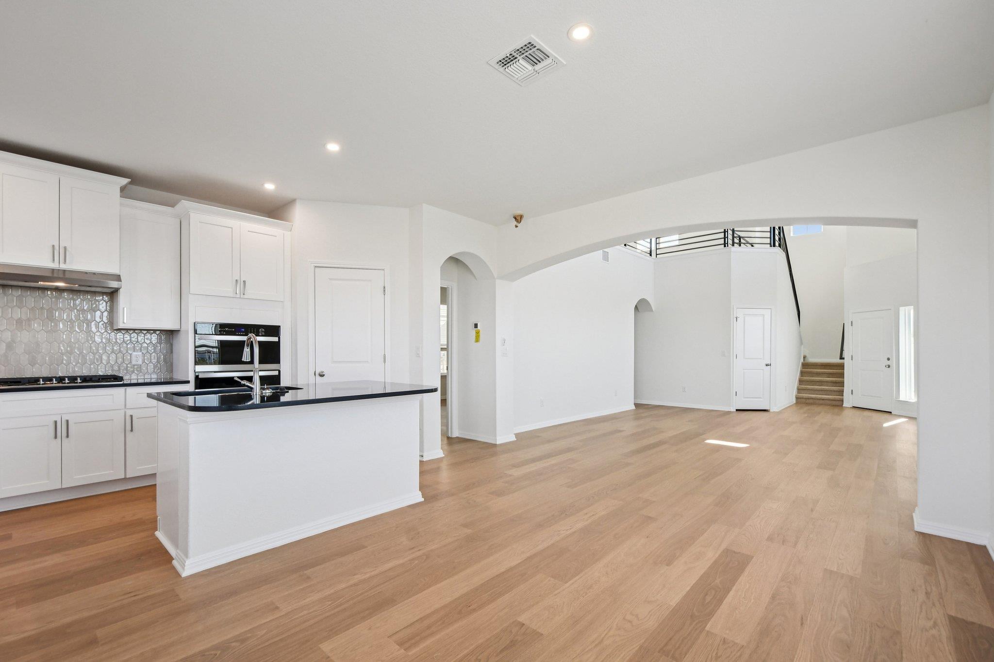 404 Young St, Buda, TX 78610