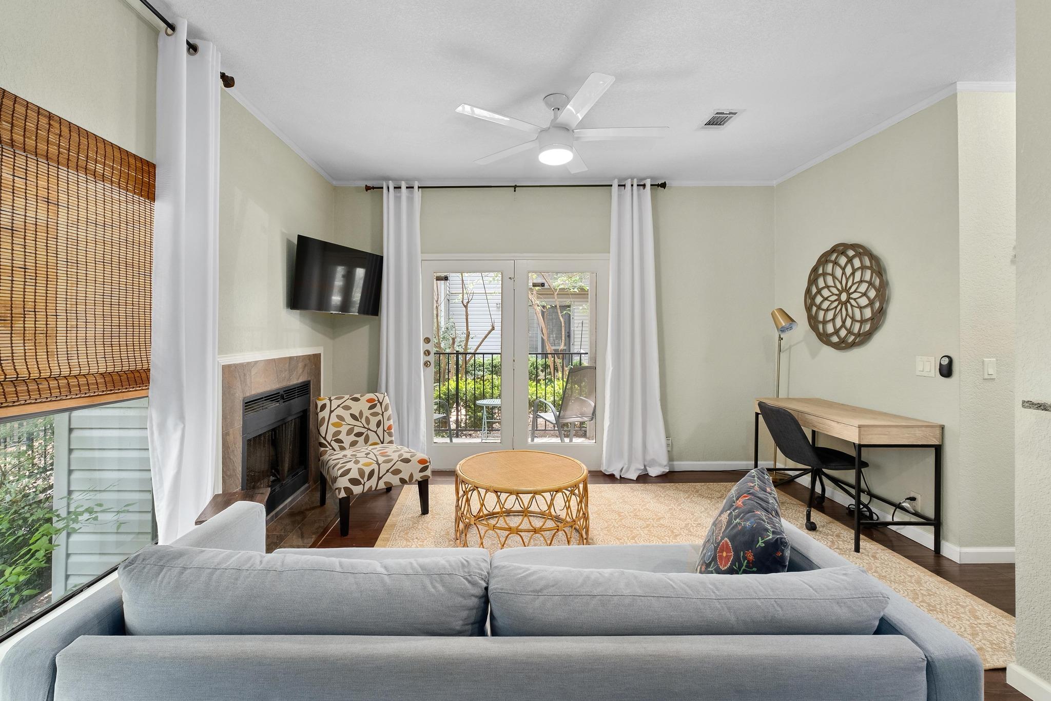 802 S 1st St # 115, Austin, TX 78704