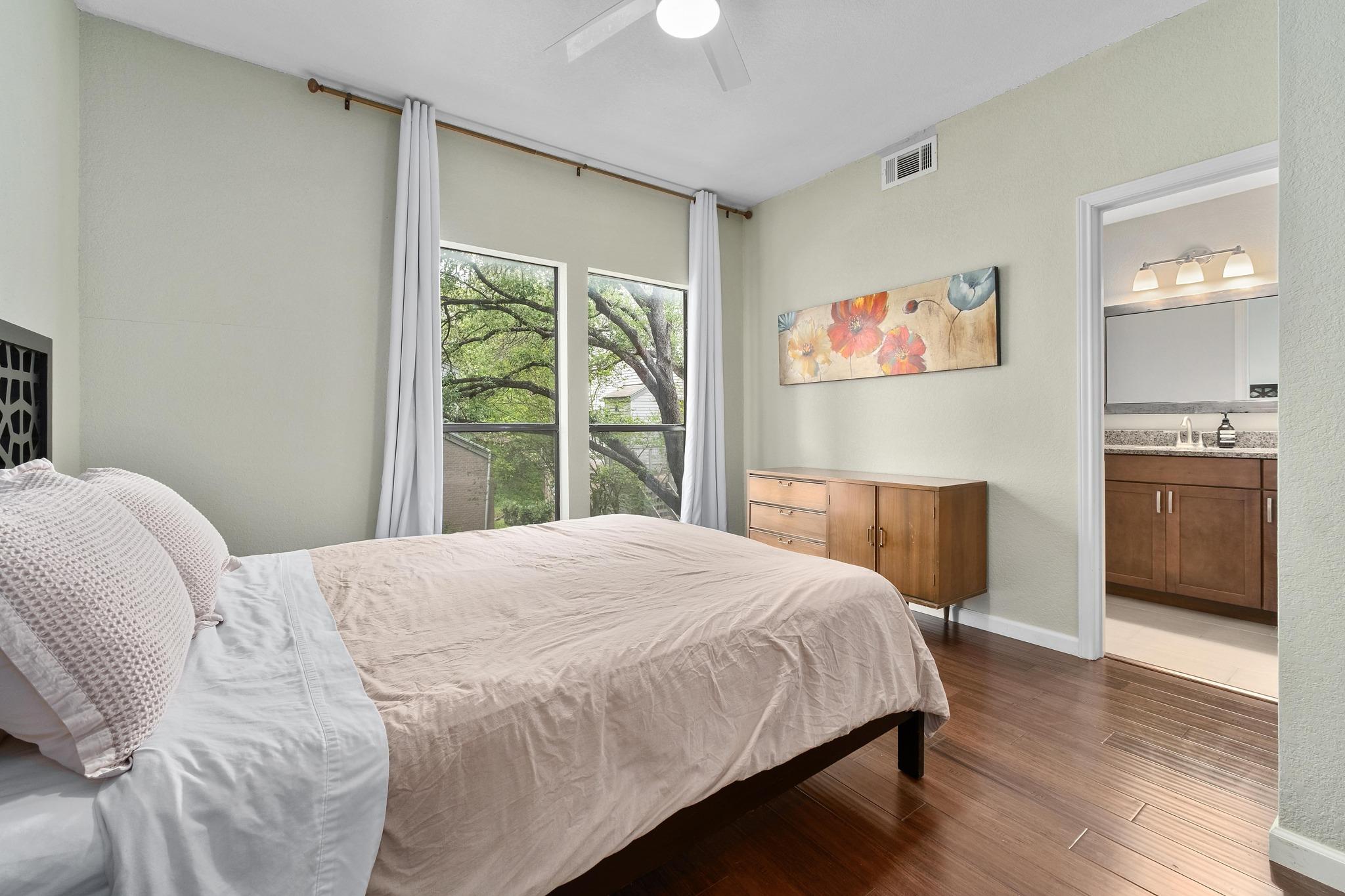 802 S 1st St # 115, Austin, TX 78704