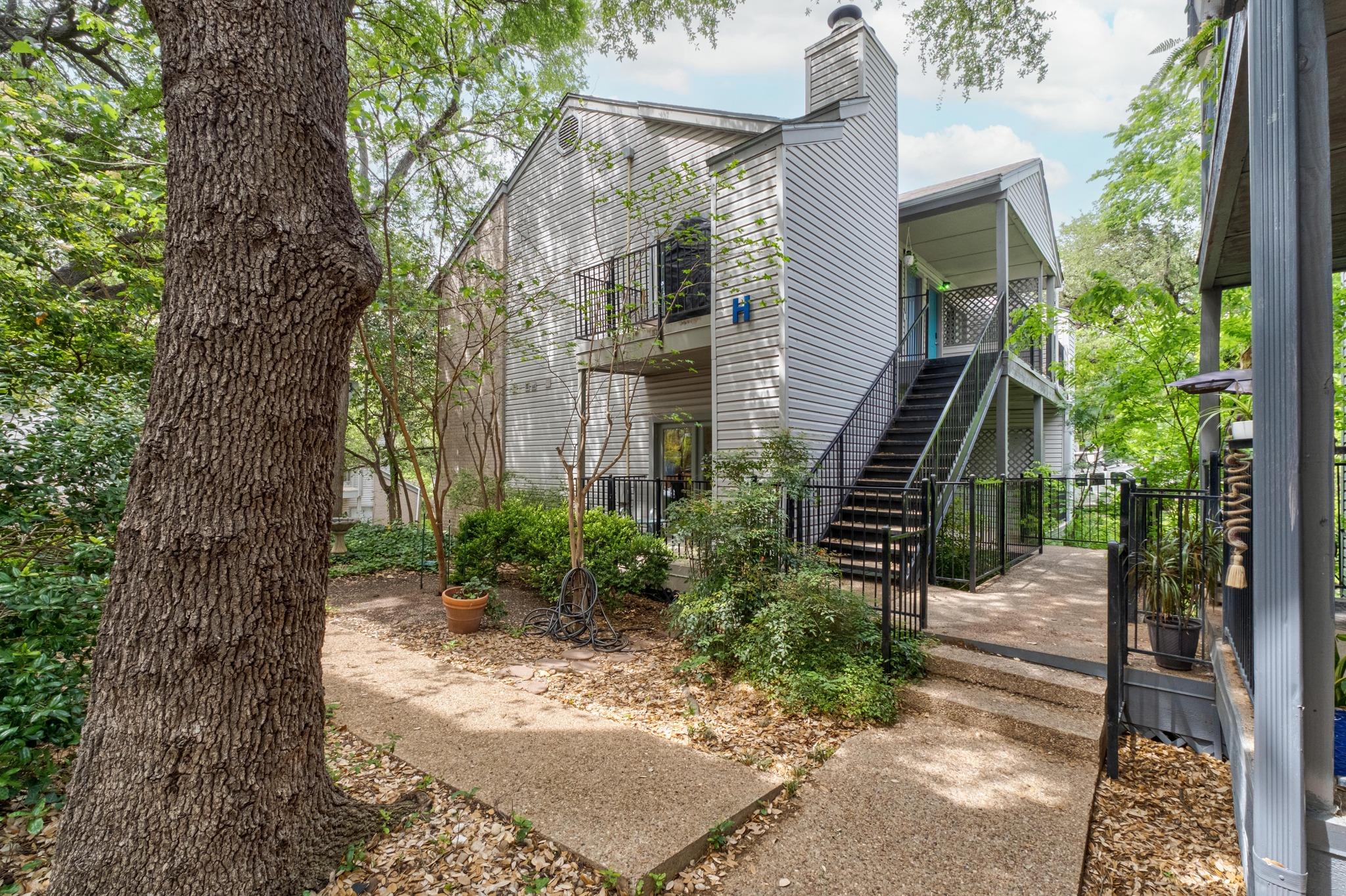802 S 1st St # 115, Austin, TX 78704