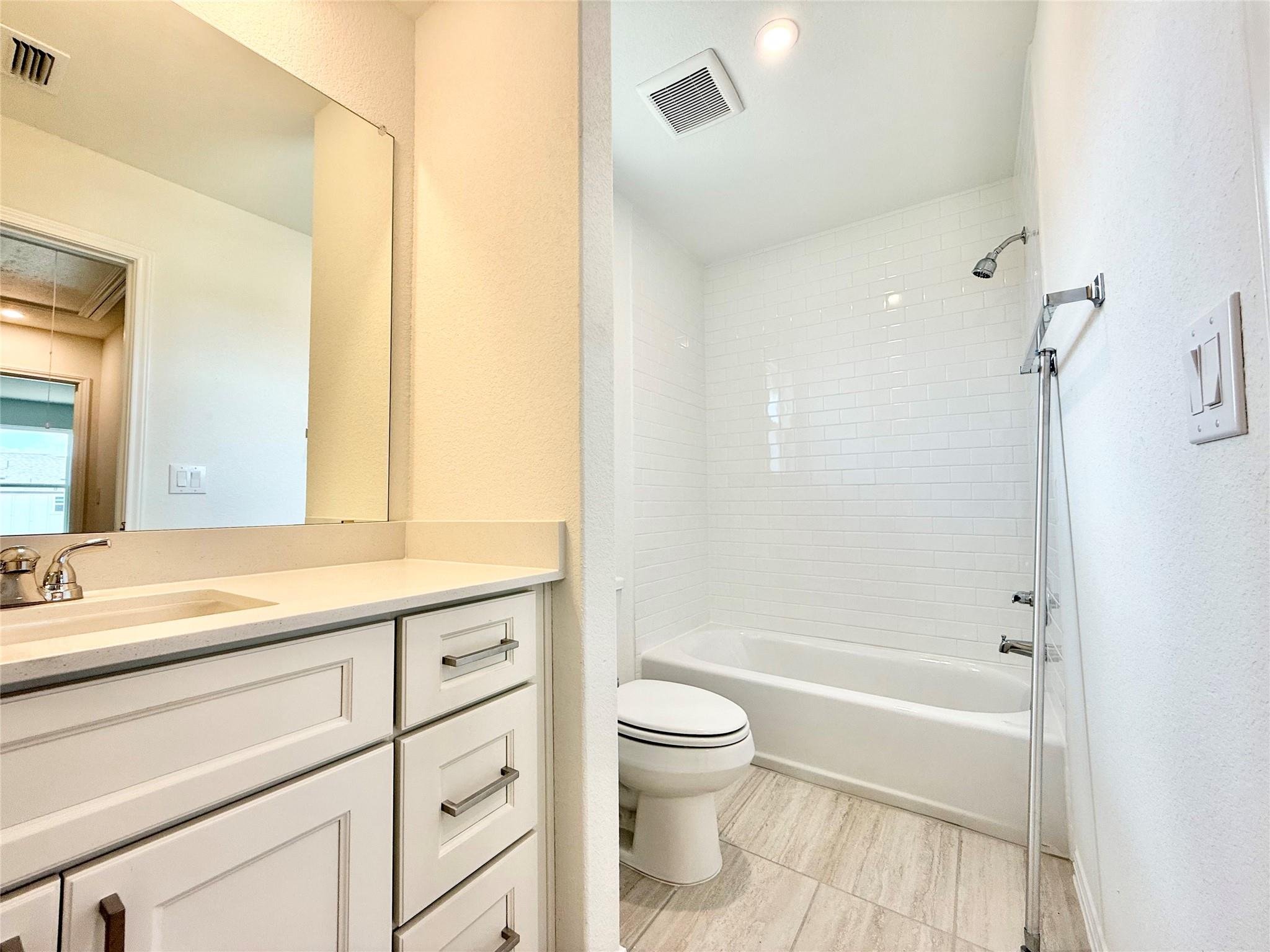 476 Young St, Buda, TX 78610